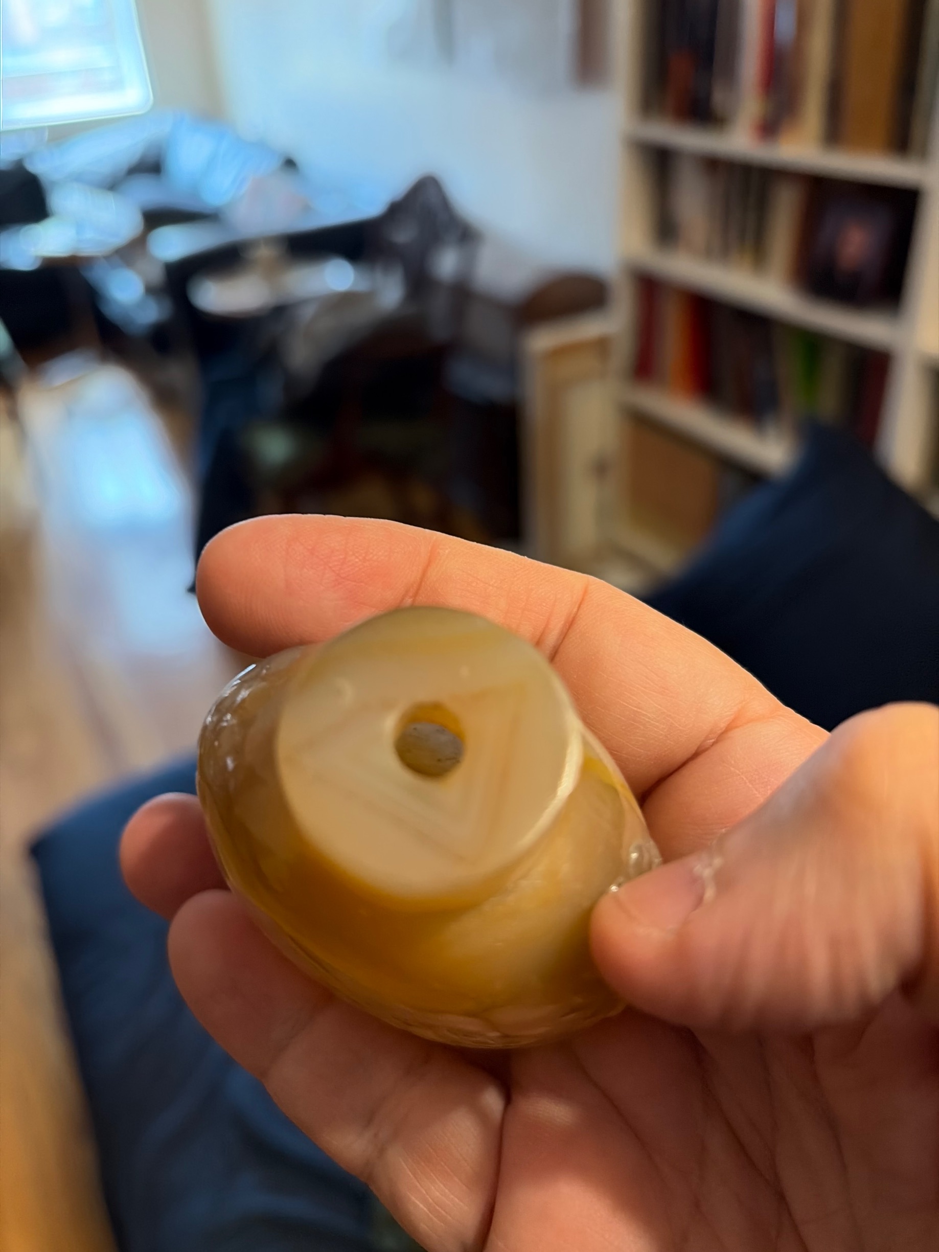 Chinese Qing Style Agate Snuff Bottle thumbnail 3
