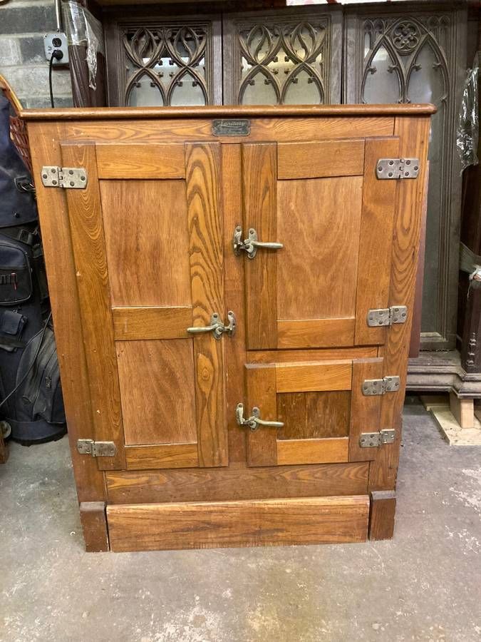 Early 20th Century Oak Icebox