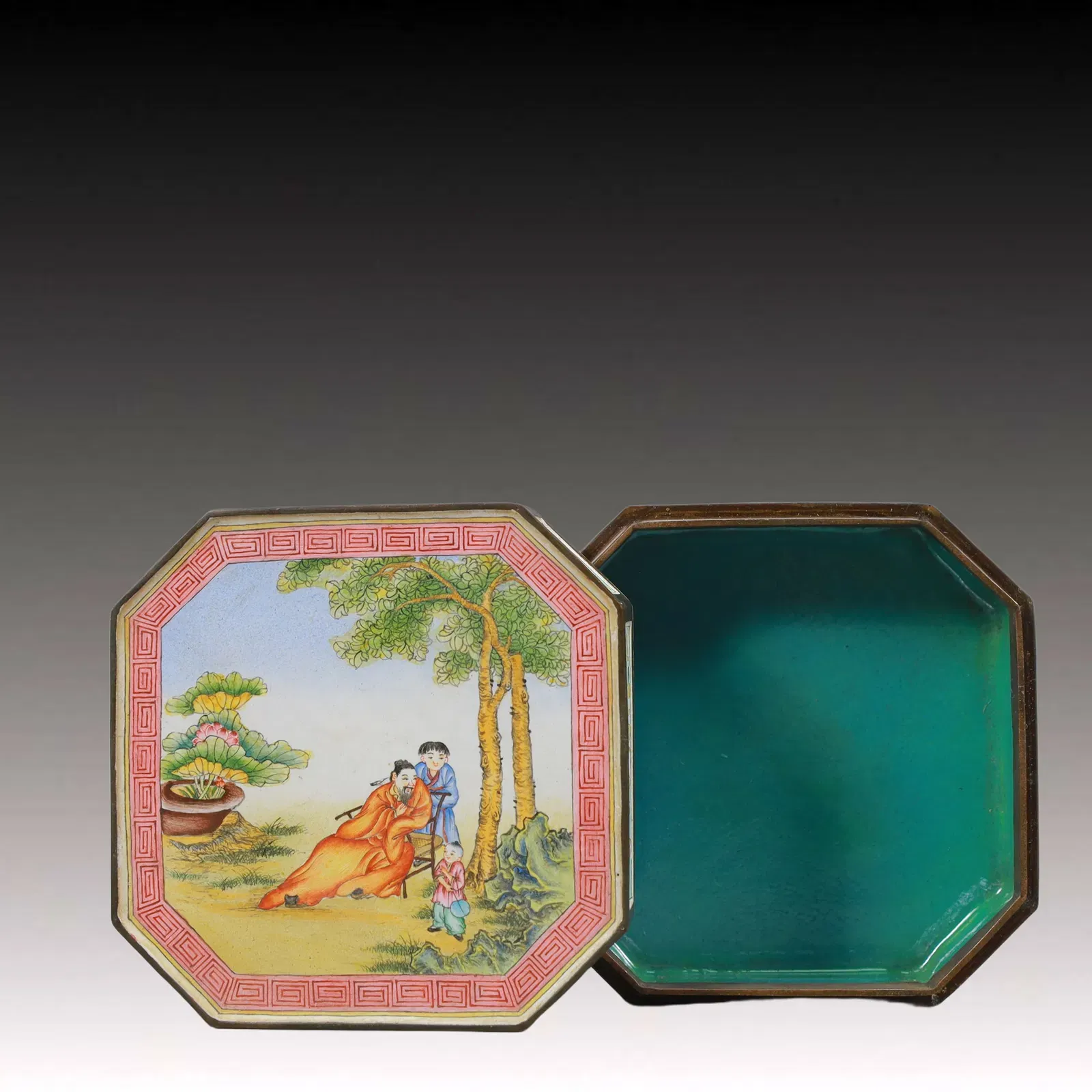 Qing Dynasty Cantonese Enameled Bronze Box thumbnail 4