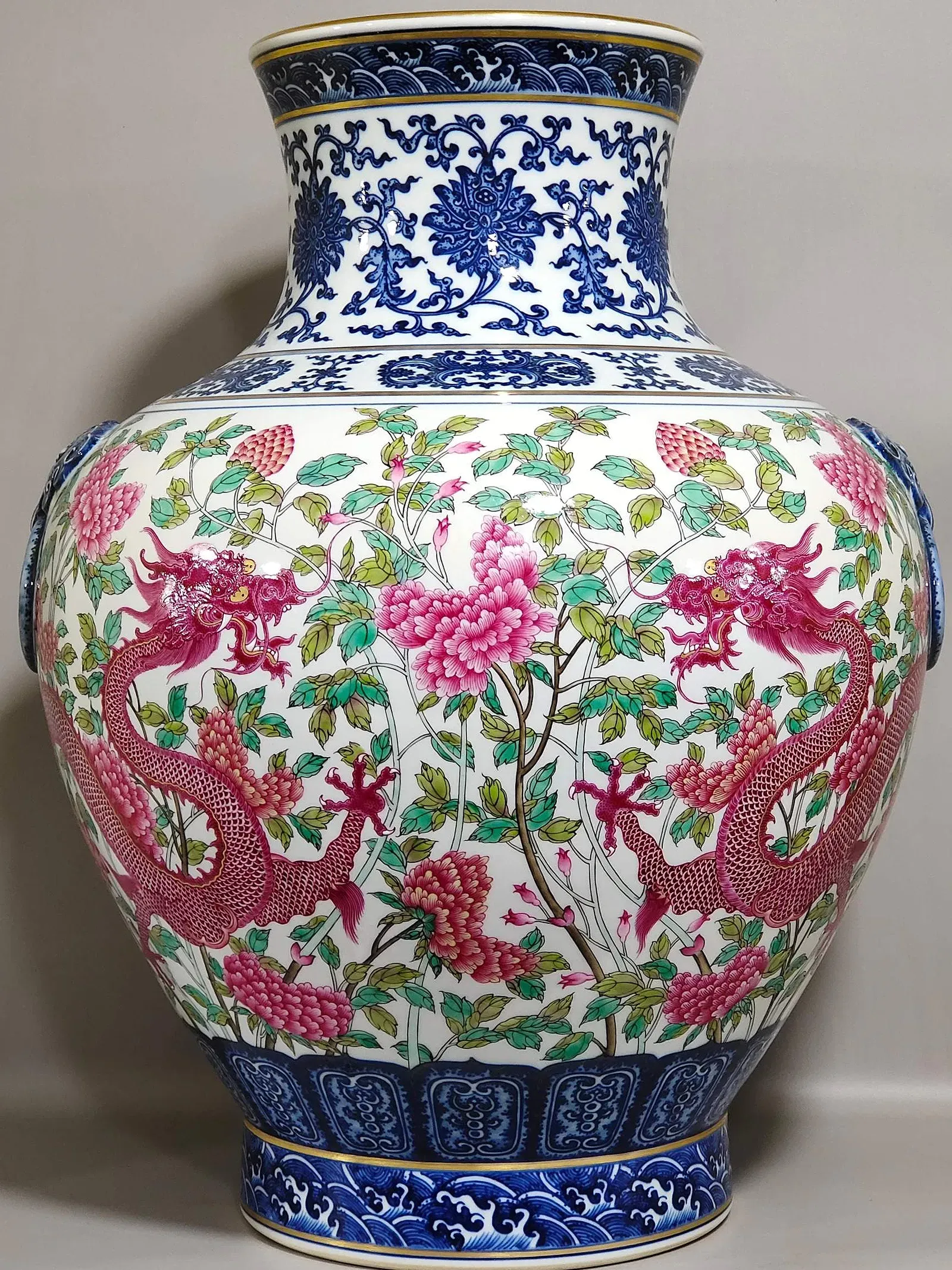 Chinese Famille Rose Style Porcelain Dragon Vase