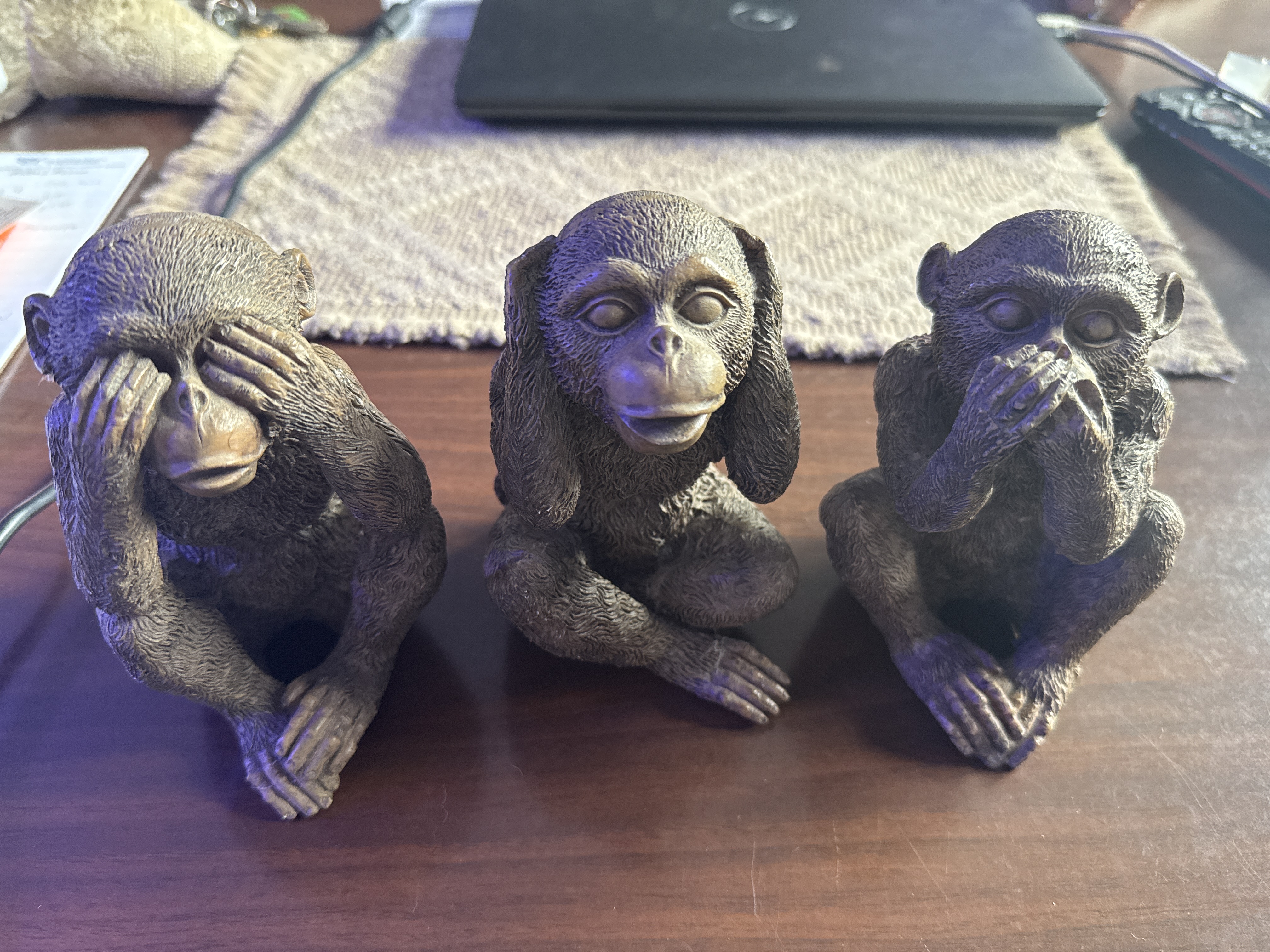 Contemporary Resin 'Three Wise Monkeys' Figurine Set