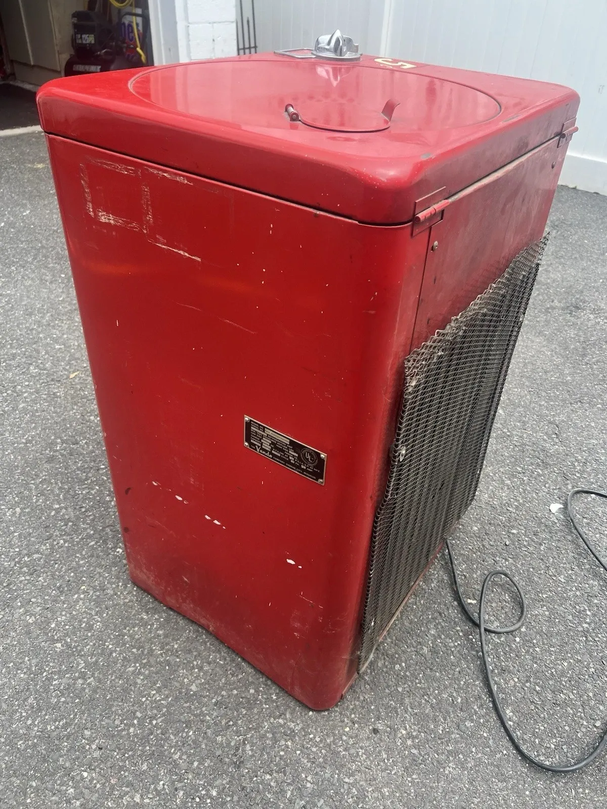 Vendo Model A23E Coca-Cola Vending Machine thumbnail 5