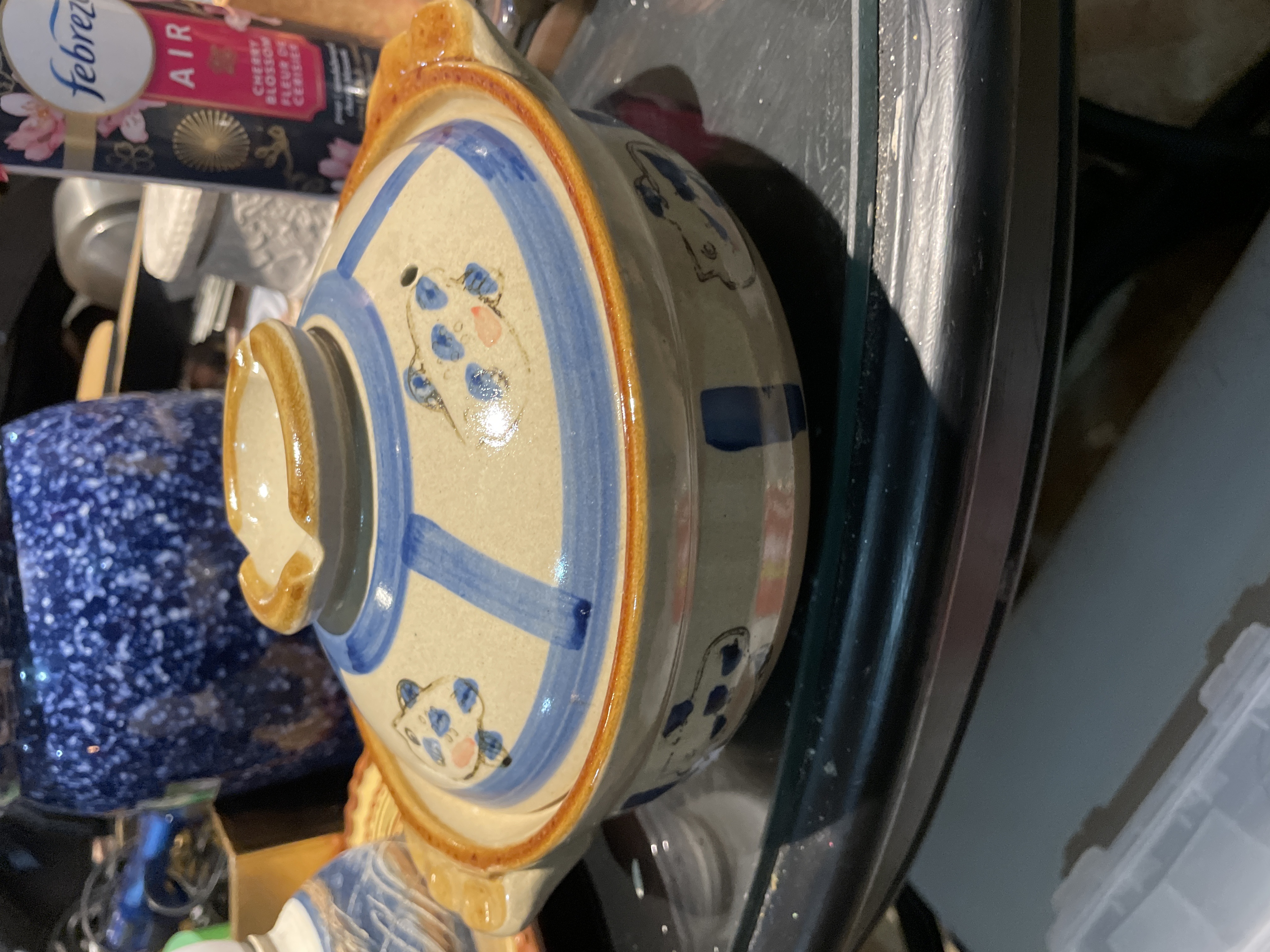 Japanese Hand-Painted Ceramic Cat Donabe Pot