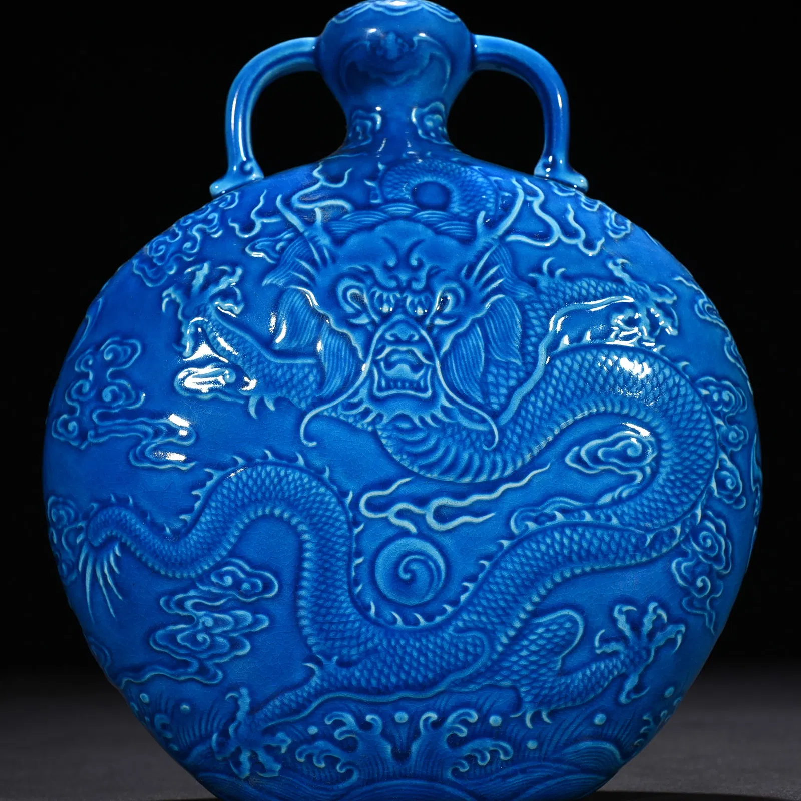 Chinese Qing Style Turquoise-Glazed Porcelain Moon Flask with Qianlong Mark thumbnail 8