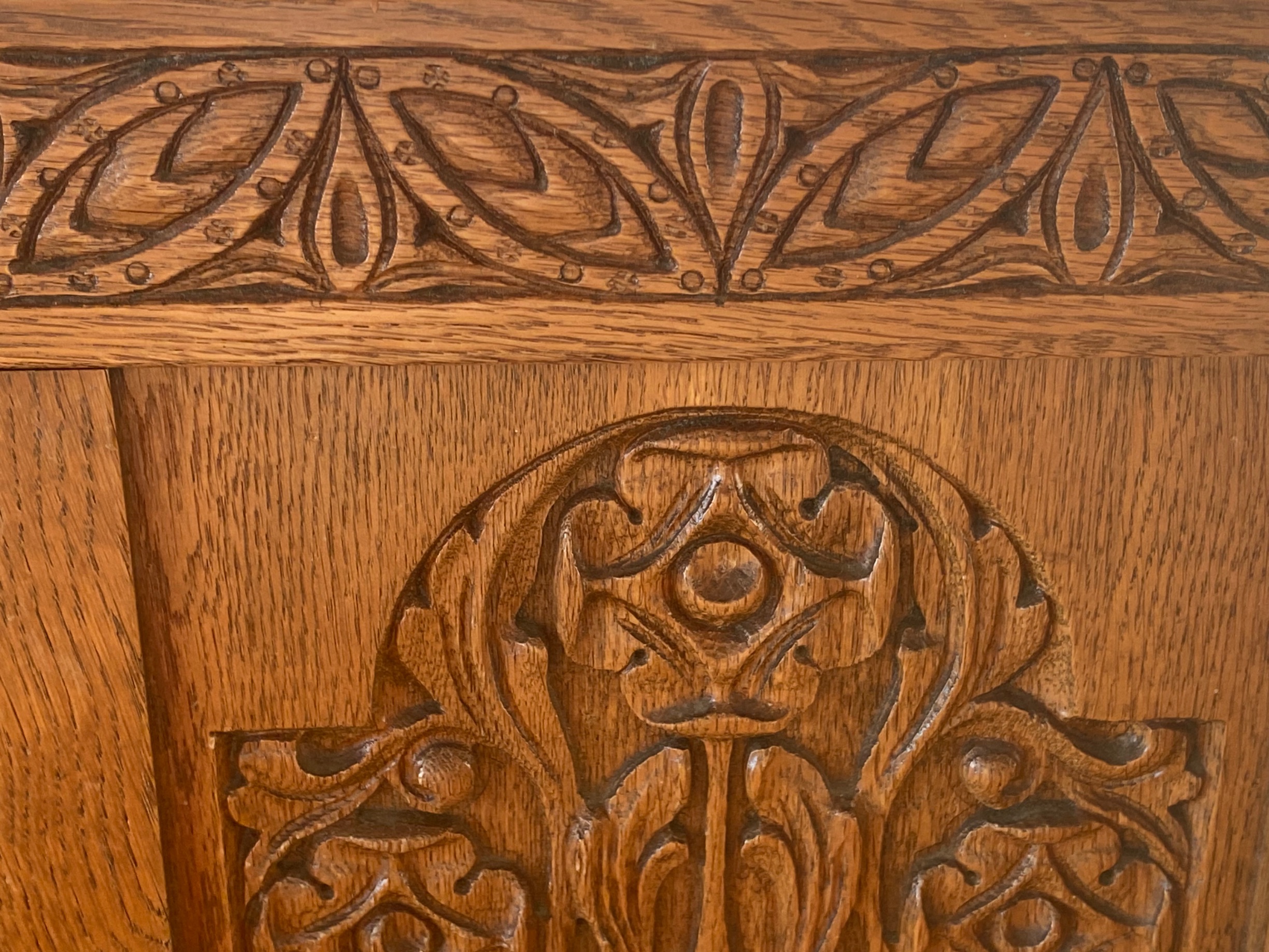 English Victorian Revival Carved Oak Hall Bench thumbnail 2