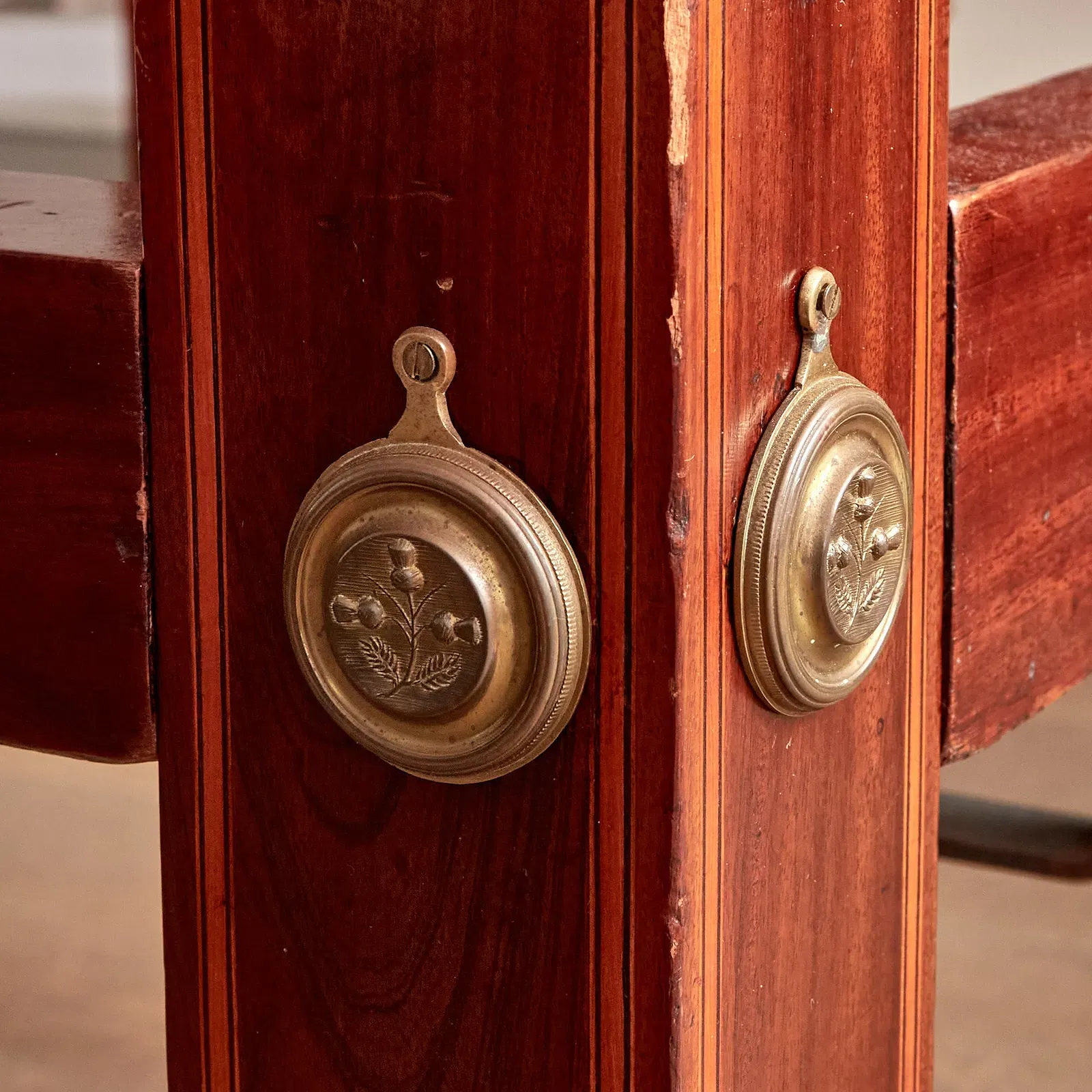 American Federal Period Mahogany Four-Poster Bed thumbnail 4