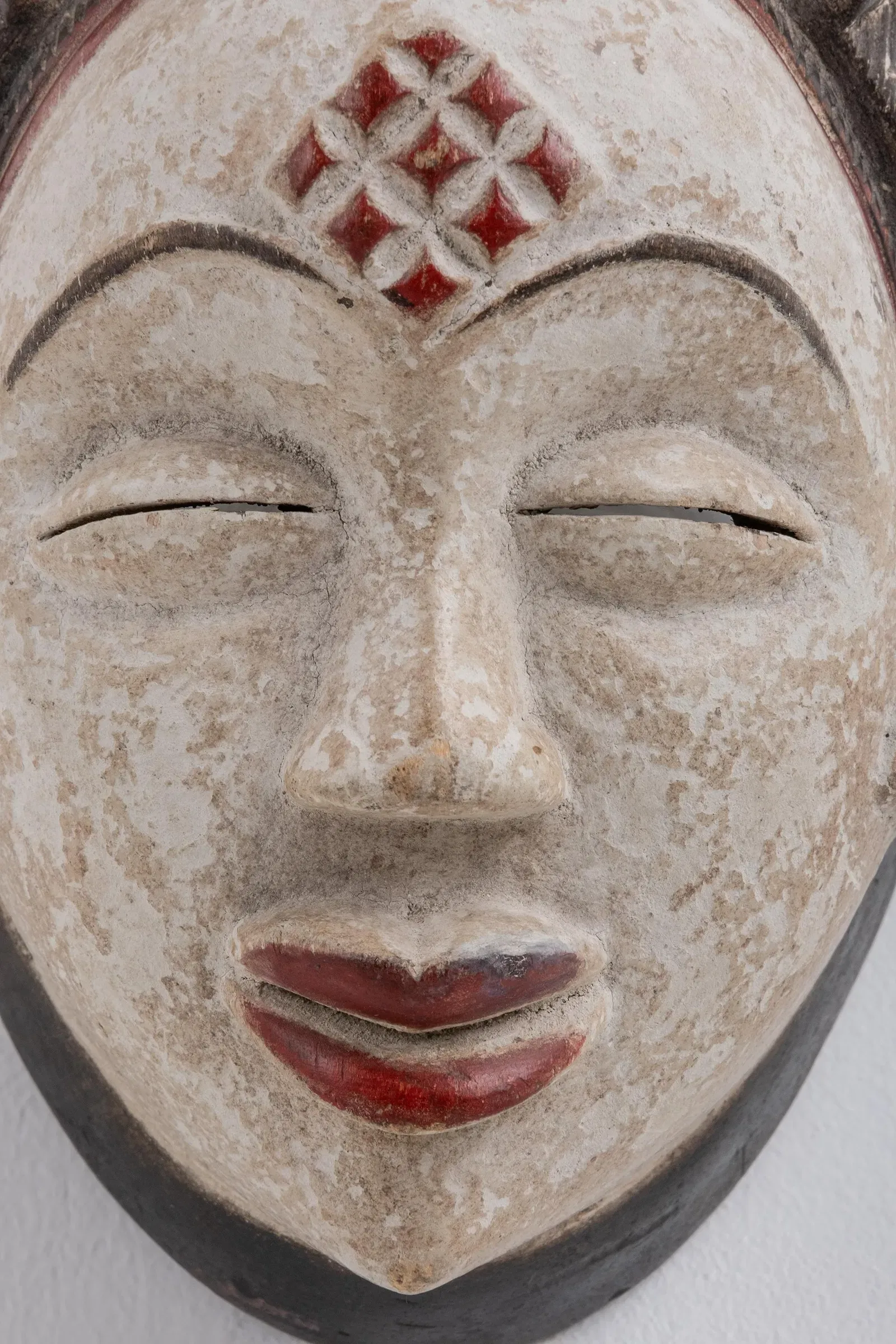 Gabon Punu Tribe Polychrome Wooden Mask thumbnail 4