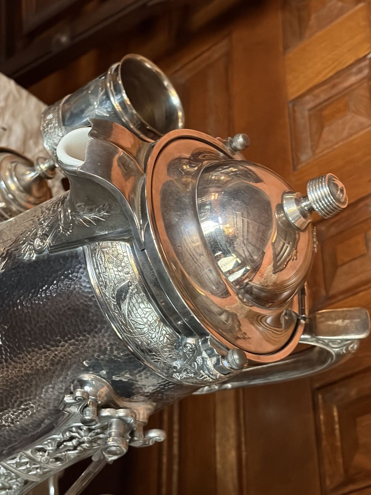 American Aesthetic Movement Period Silver-Plated Tilting Ice Water Pitcher Set thumbnail 7