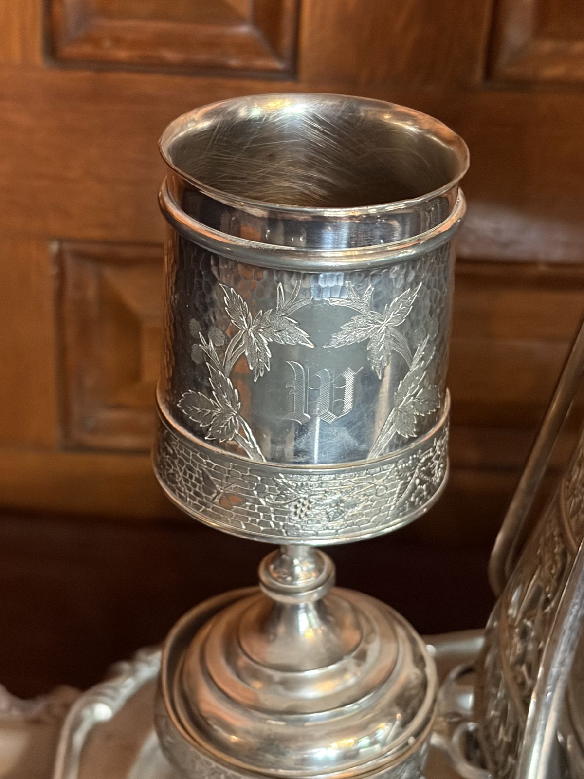 American Aesthetic Movement Period Silver-Plated Tilting Ice Water Pitcher Set thumbnail 8