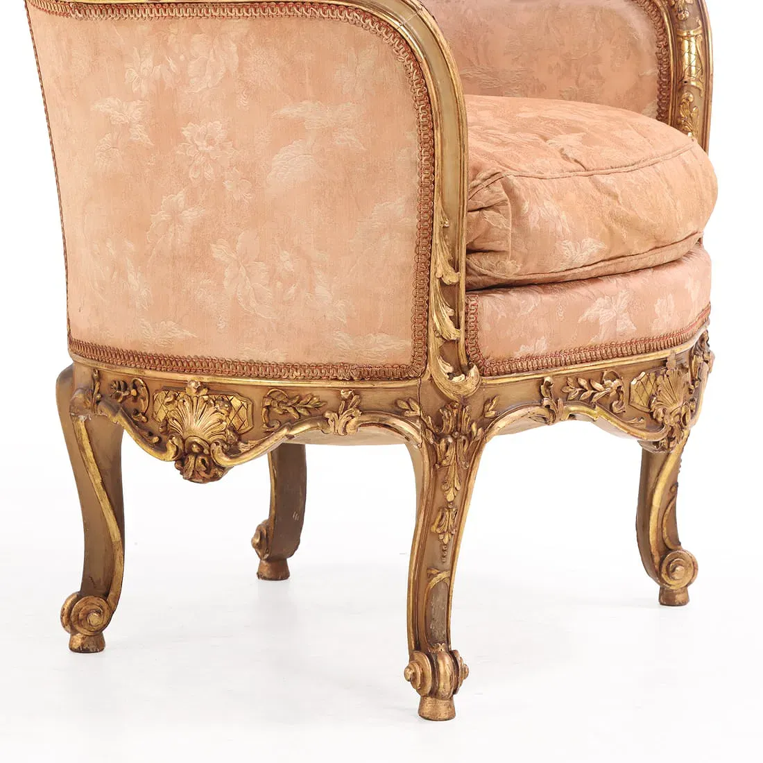 French Louis XV Style Giltwood Bergère Armchairs thumbnail 6