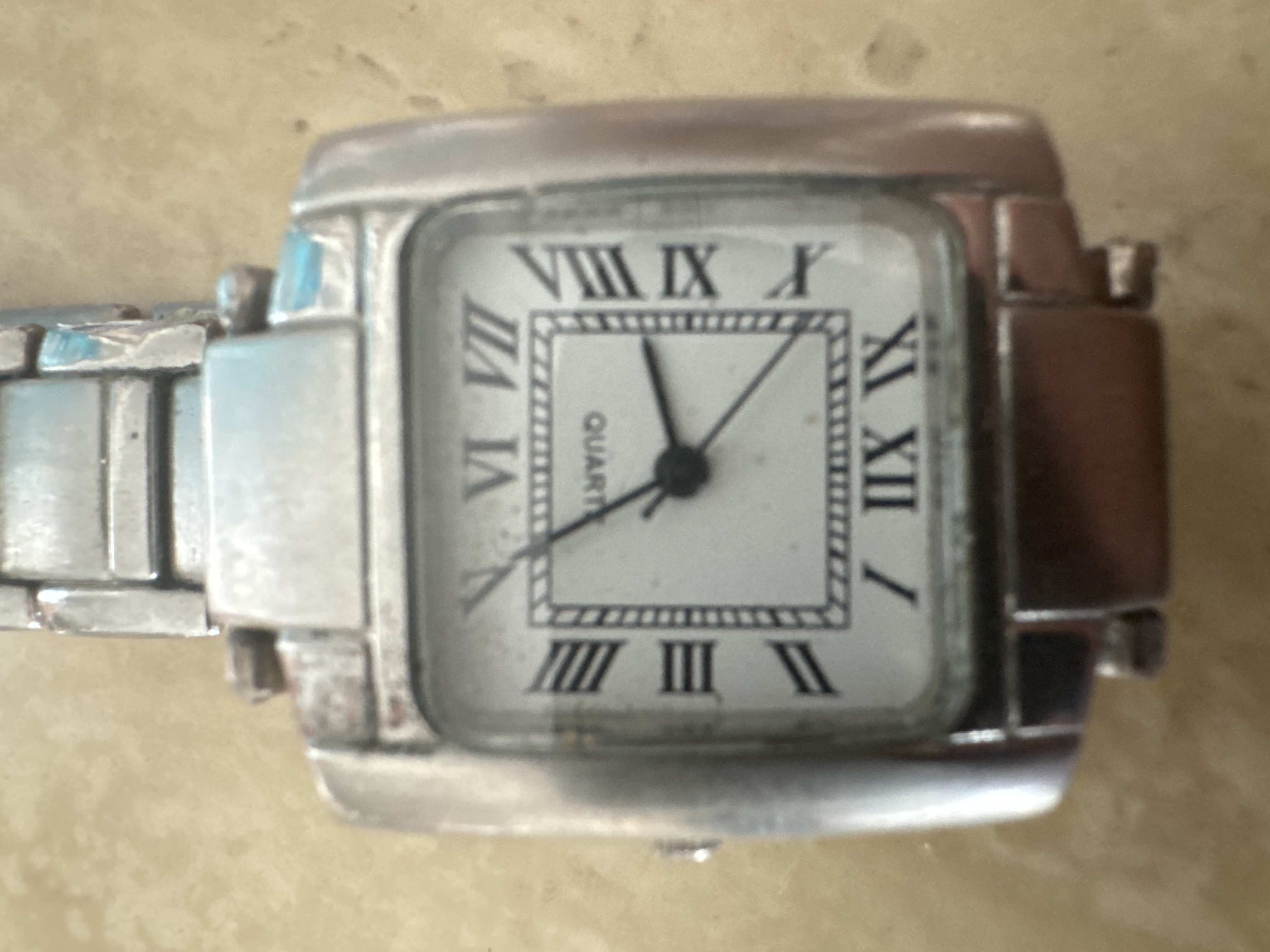 Modern Quartz Wristwatch