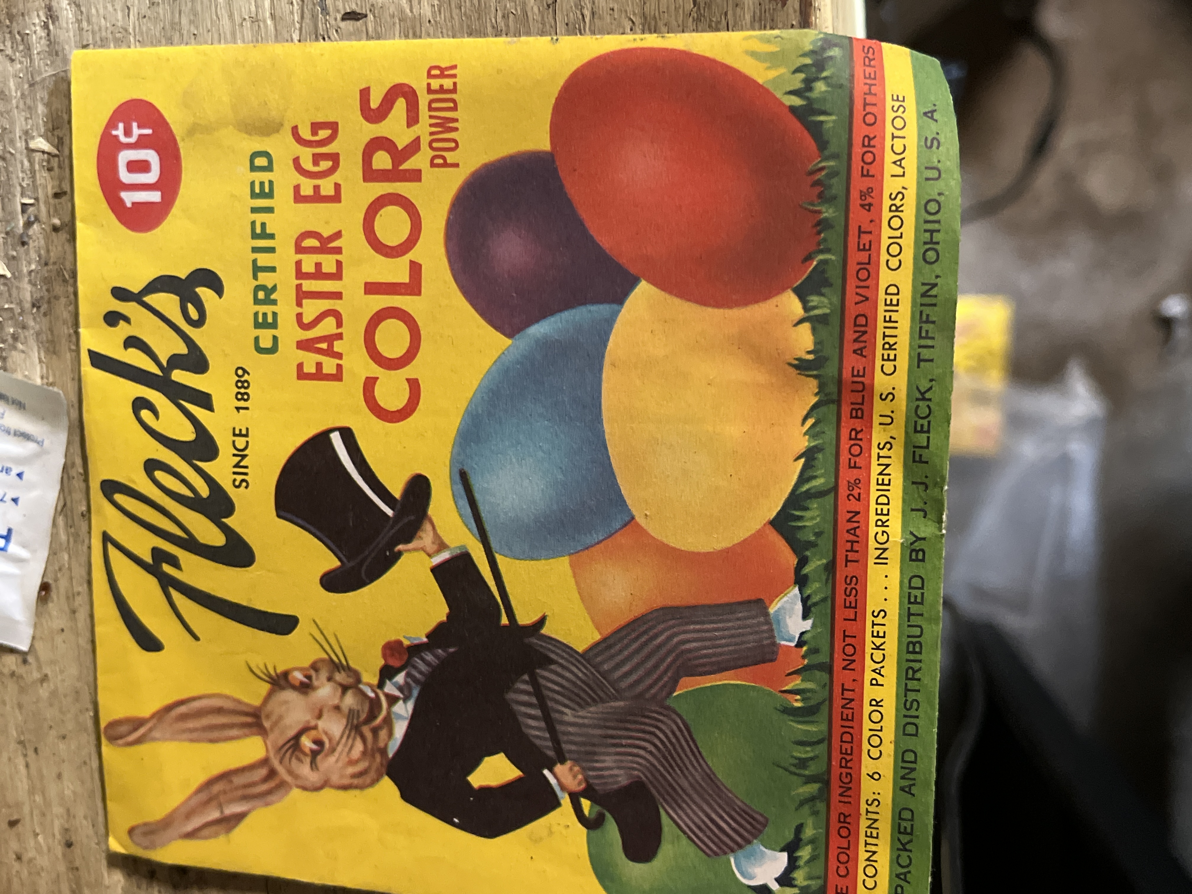Mid-Century Fleck's Easter Egg Colors Powder Box