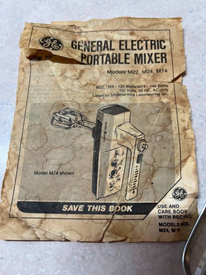 Vintage General Electric Hand Mixer thumbnail 4