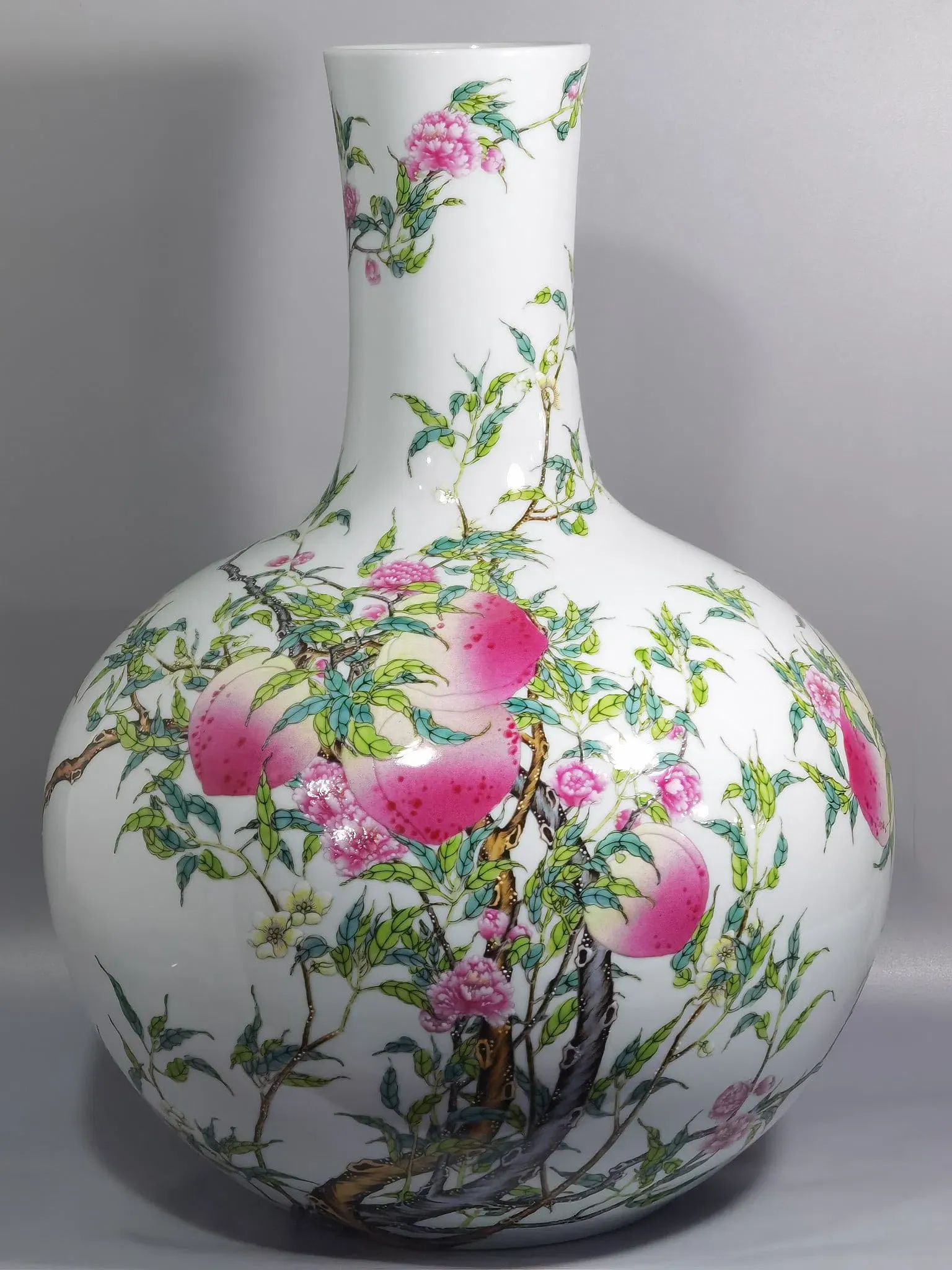 Chinese Famille Rose Style Porcelain Peach Bottle Vase