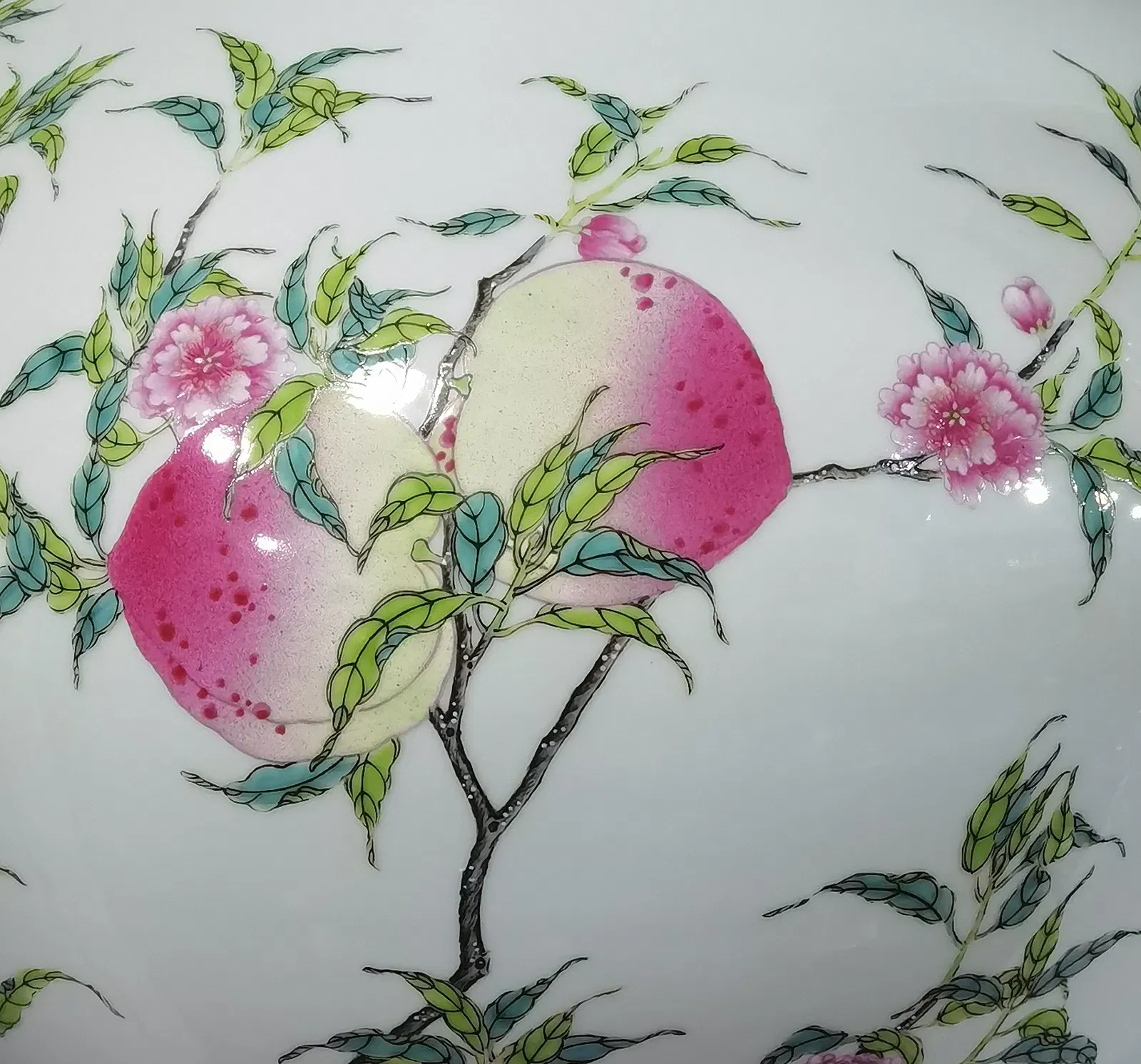 Chinese Famille Rose Style Porcelain Peach Bottle Vase thumbnail 7
