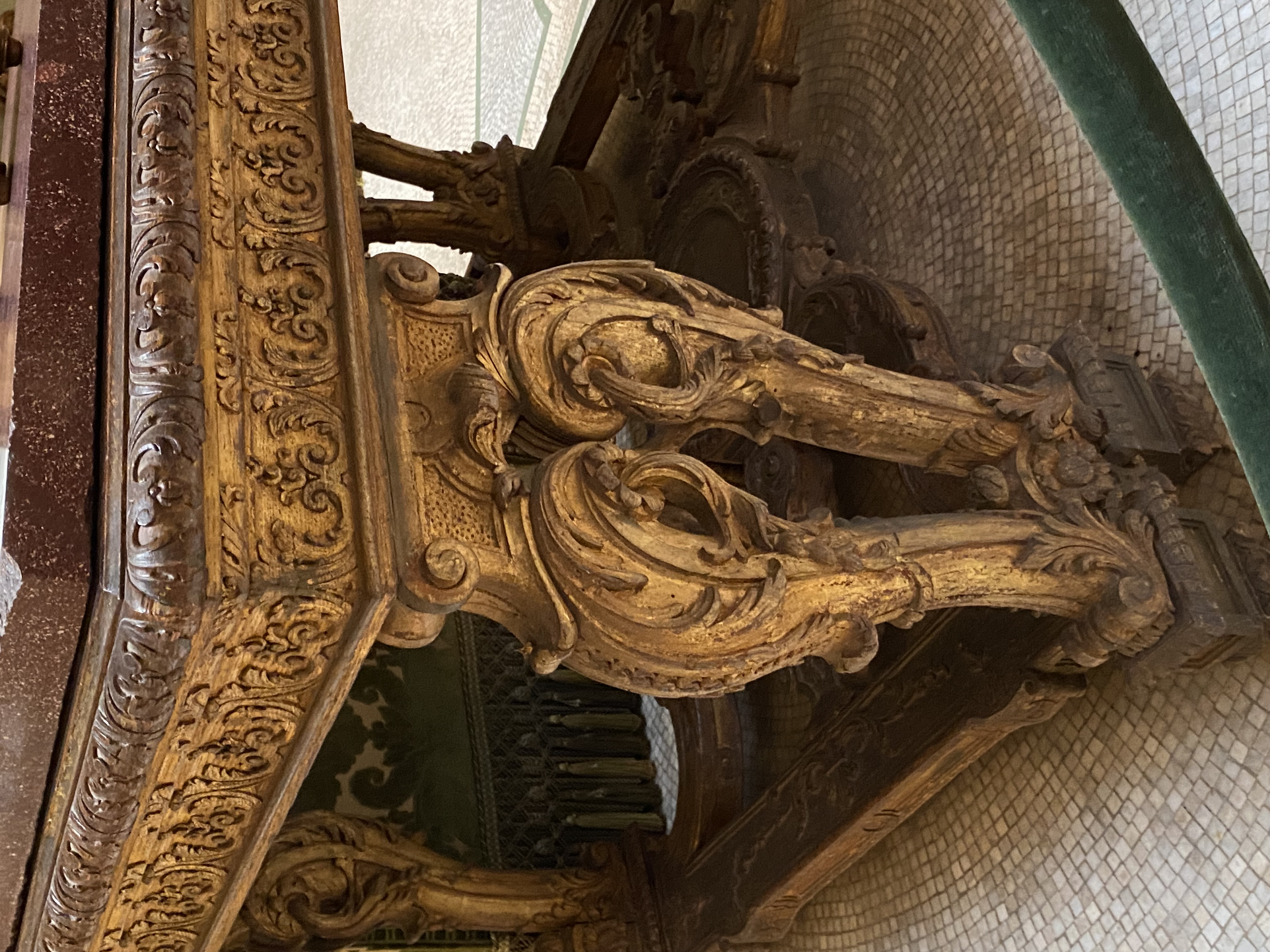 Rococo Style Carved Giltwood Table with Marble Top thumbnail 2