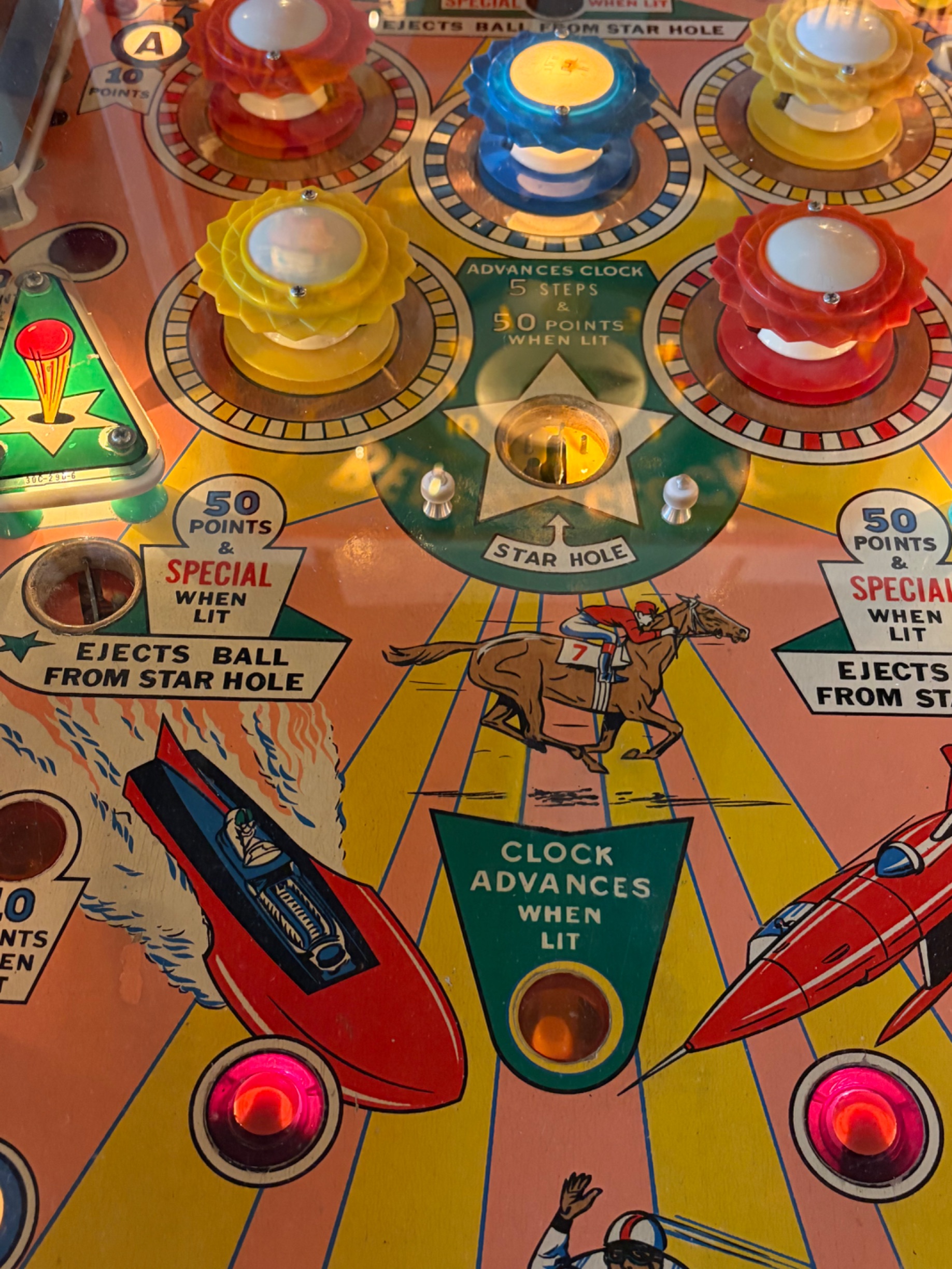 American Mid-Century Williams 'Beat the Clock' Electro-Mechanical Pinball Machine thumbnail 5