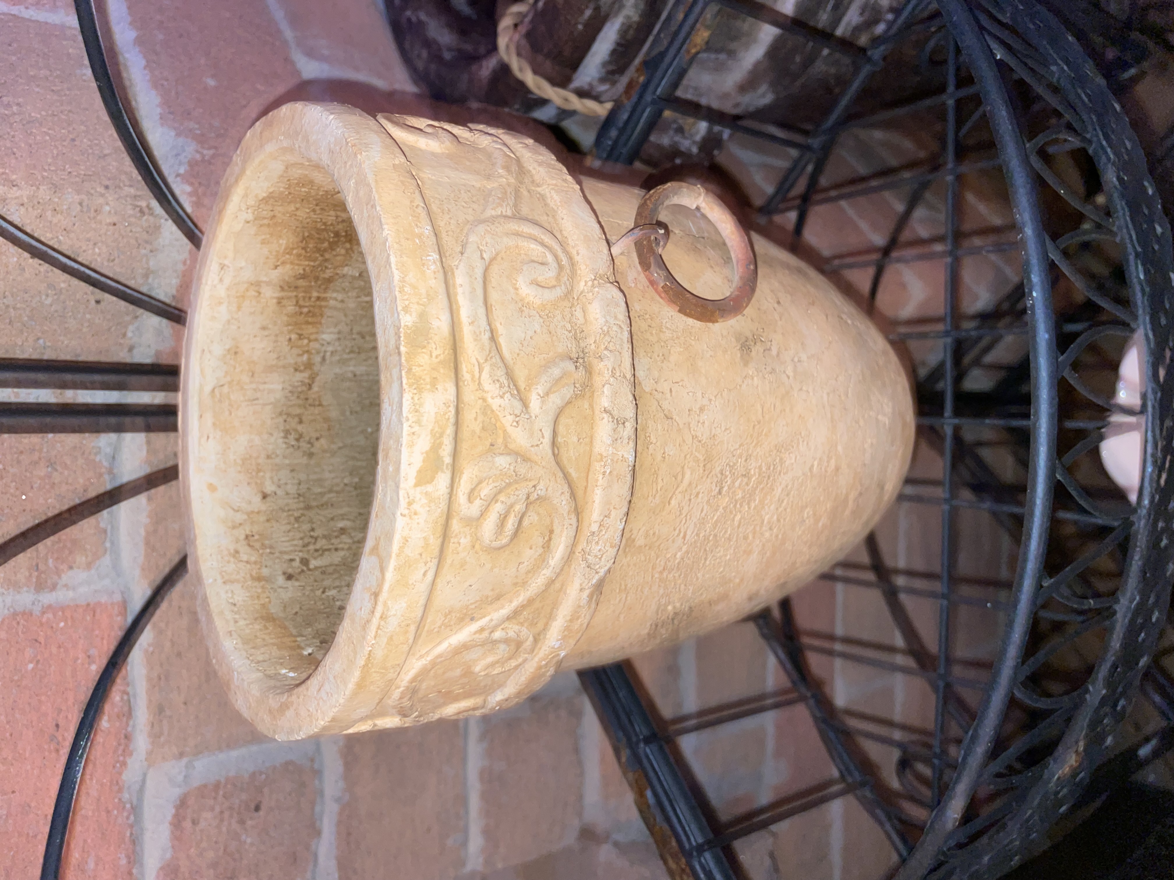 Terracotta Planter with Ring