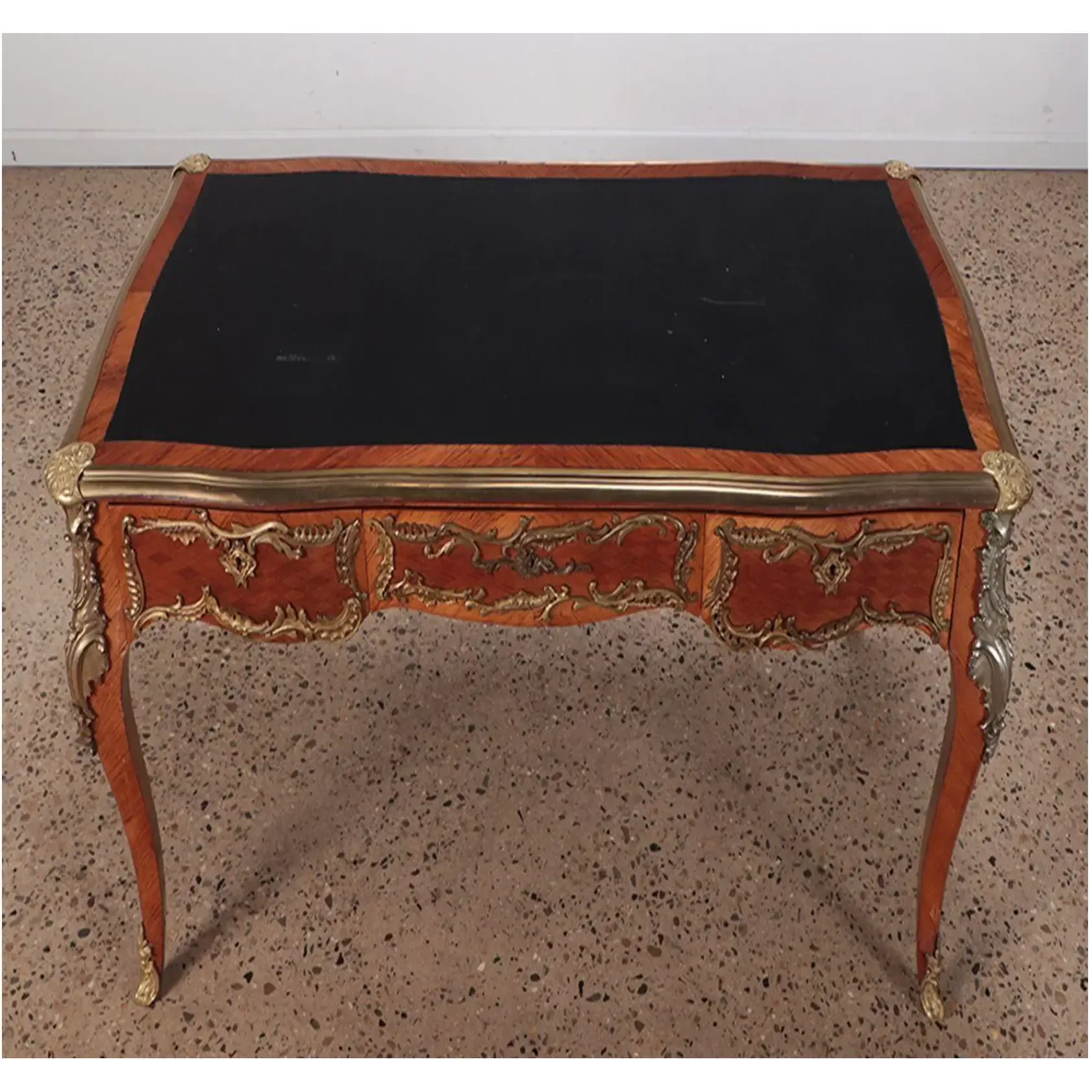 French Louis XV Style Ormolu-Mounted Kingwood Parquetry Writing Desk (Bureau Plat) with Black Leather Top thumbnail 3