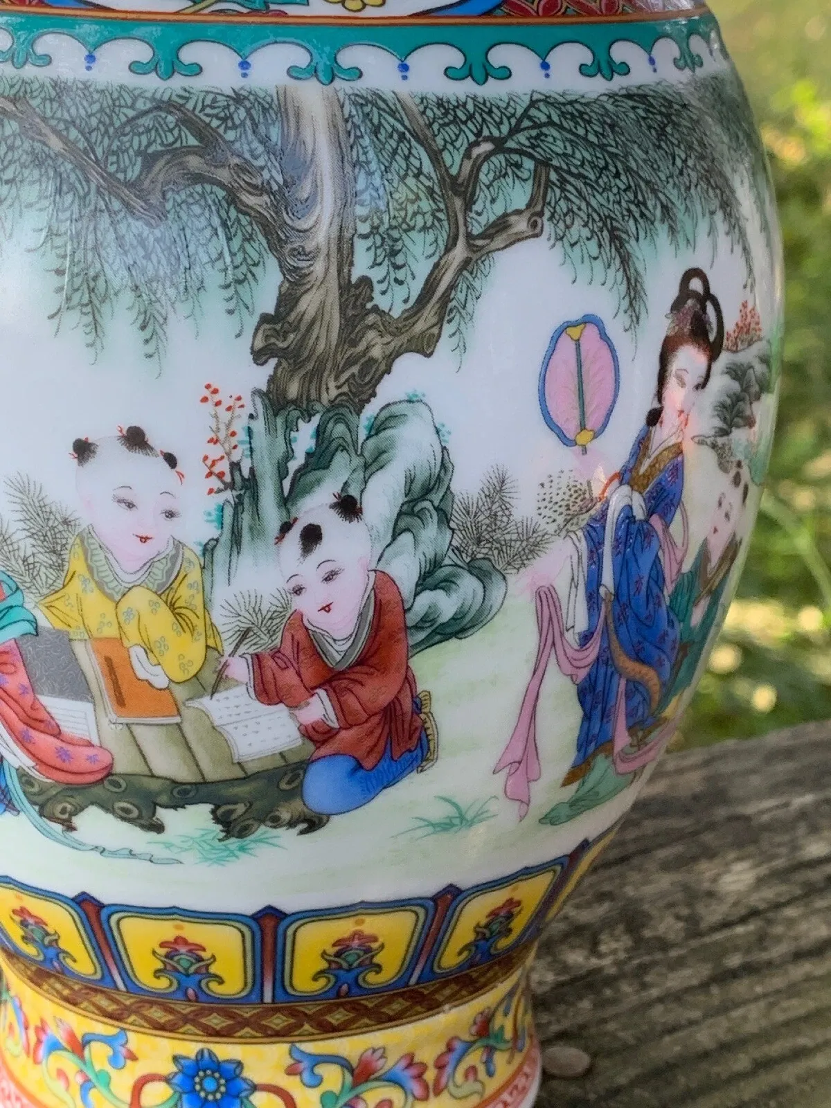 Chinese Famille Rose Style Porcelain Twin-Handled Baluster Vase thumbnail 5