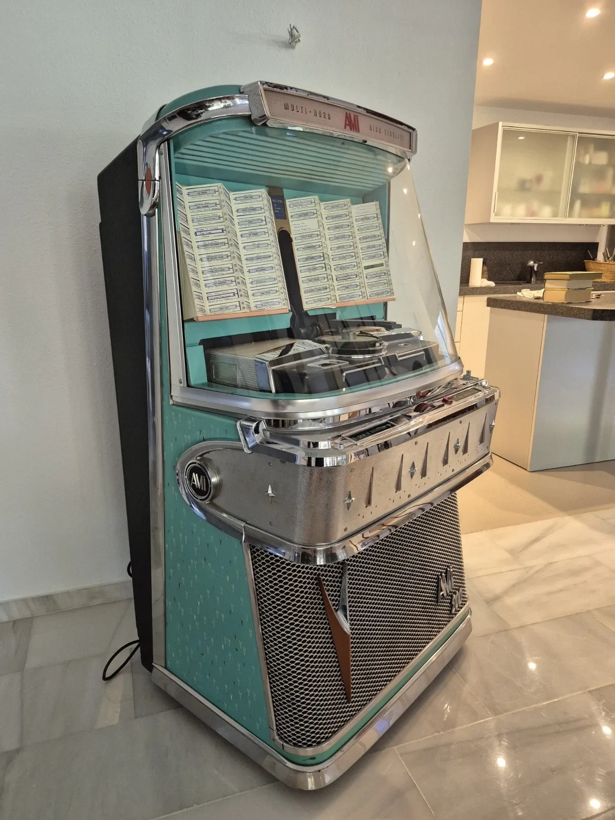 AMI 200 Mid-Century Modern Jukebox thumbnail 2