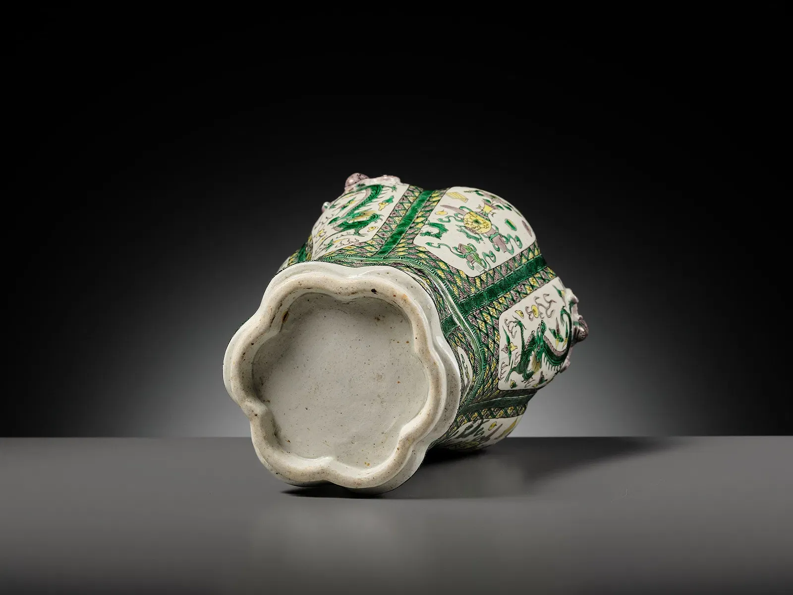 Qing Style Famille Verte Porcelain Dragon Vase with Elephant-Head Handles thumbnail 7