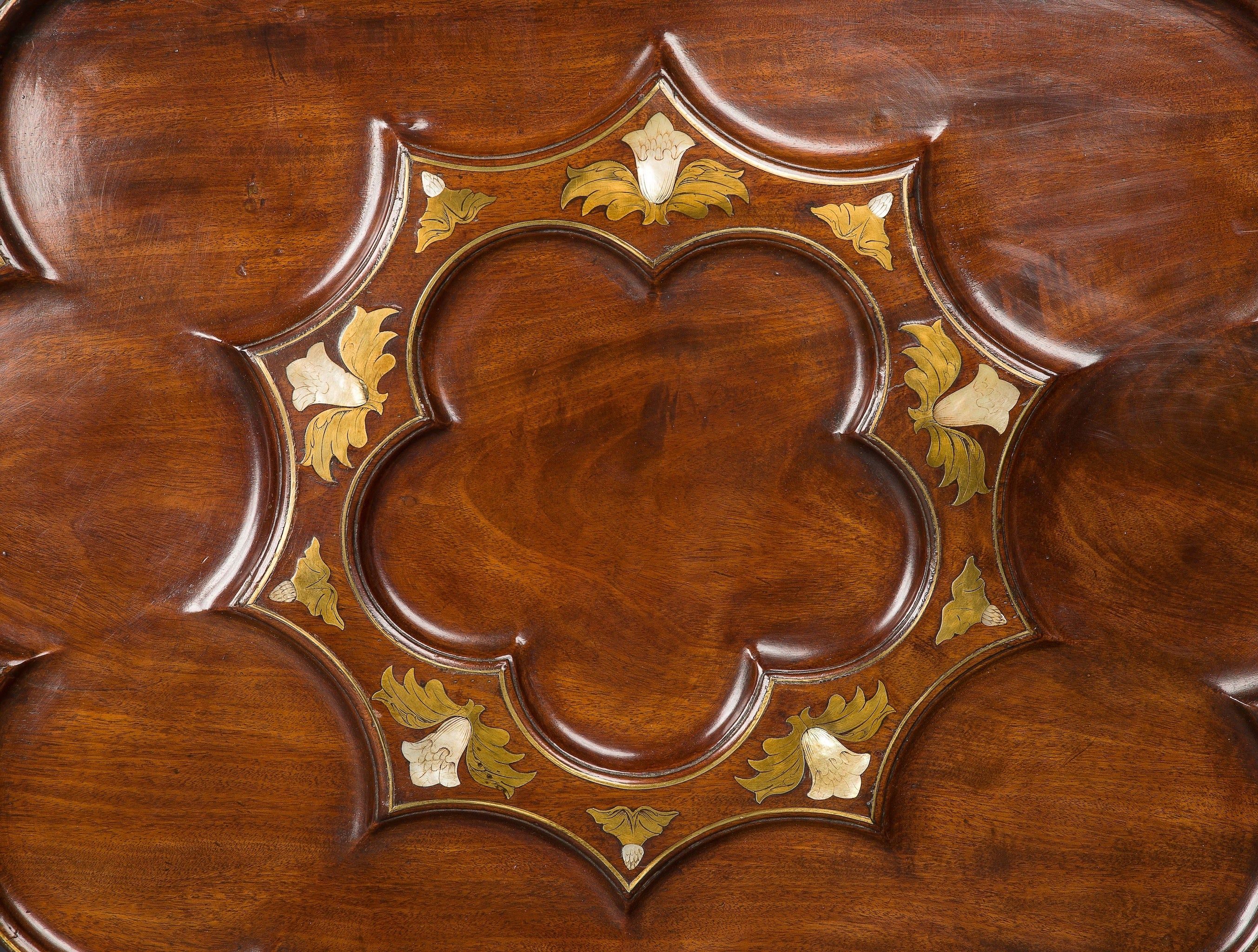 English Early Chippendale Period Mahogany and Brass-Inlaid Deca-Lobed Tilt-Top Tea Table thumbnail 4