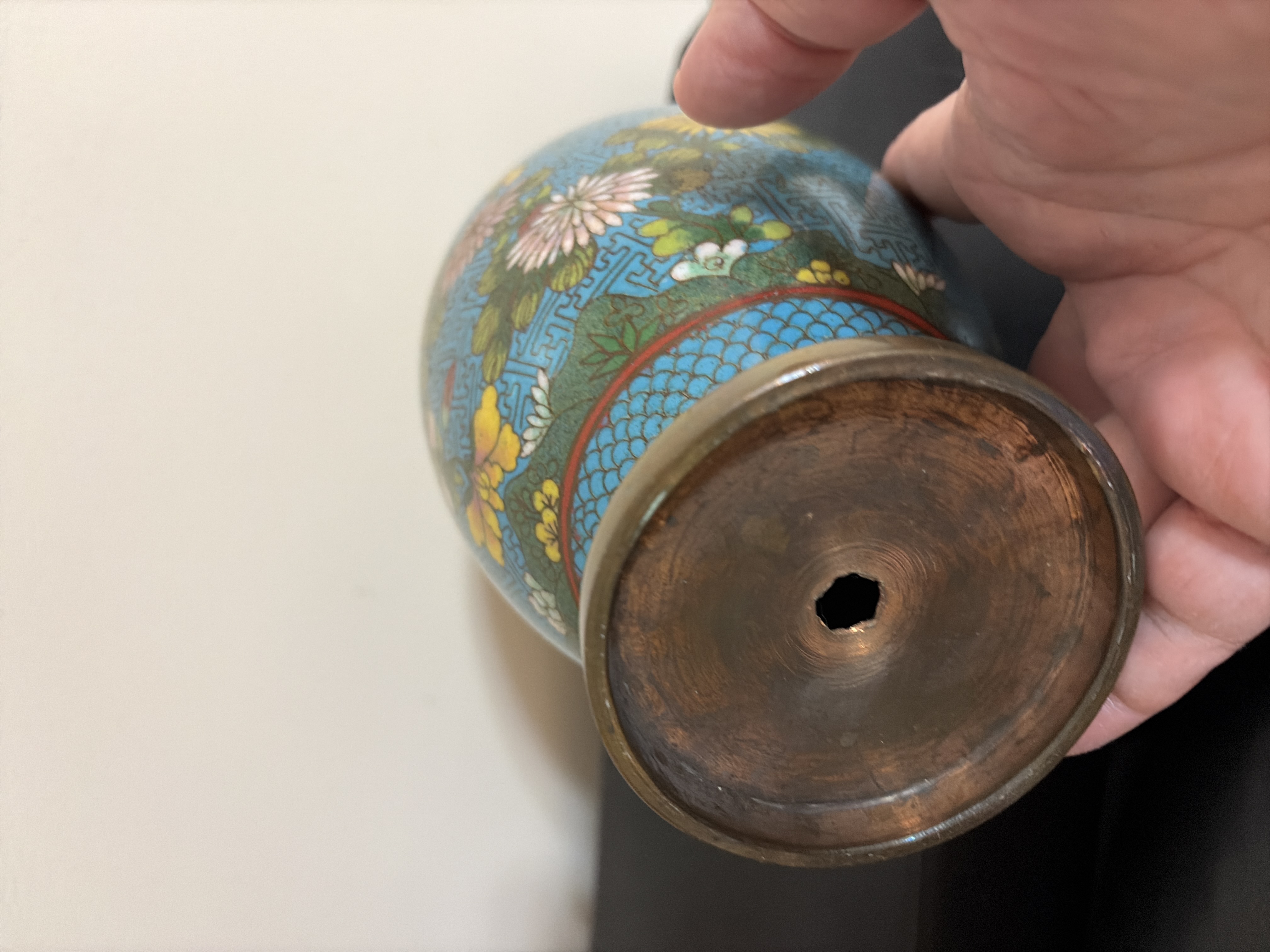 Chinese Cloisonné Vase thumbnail 3