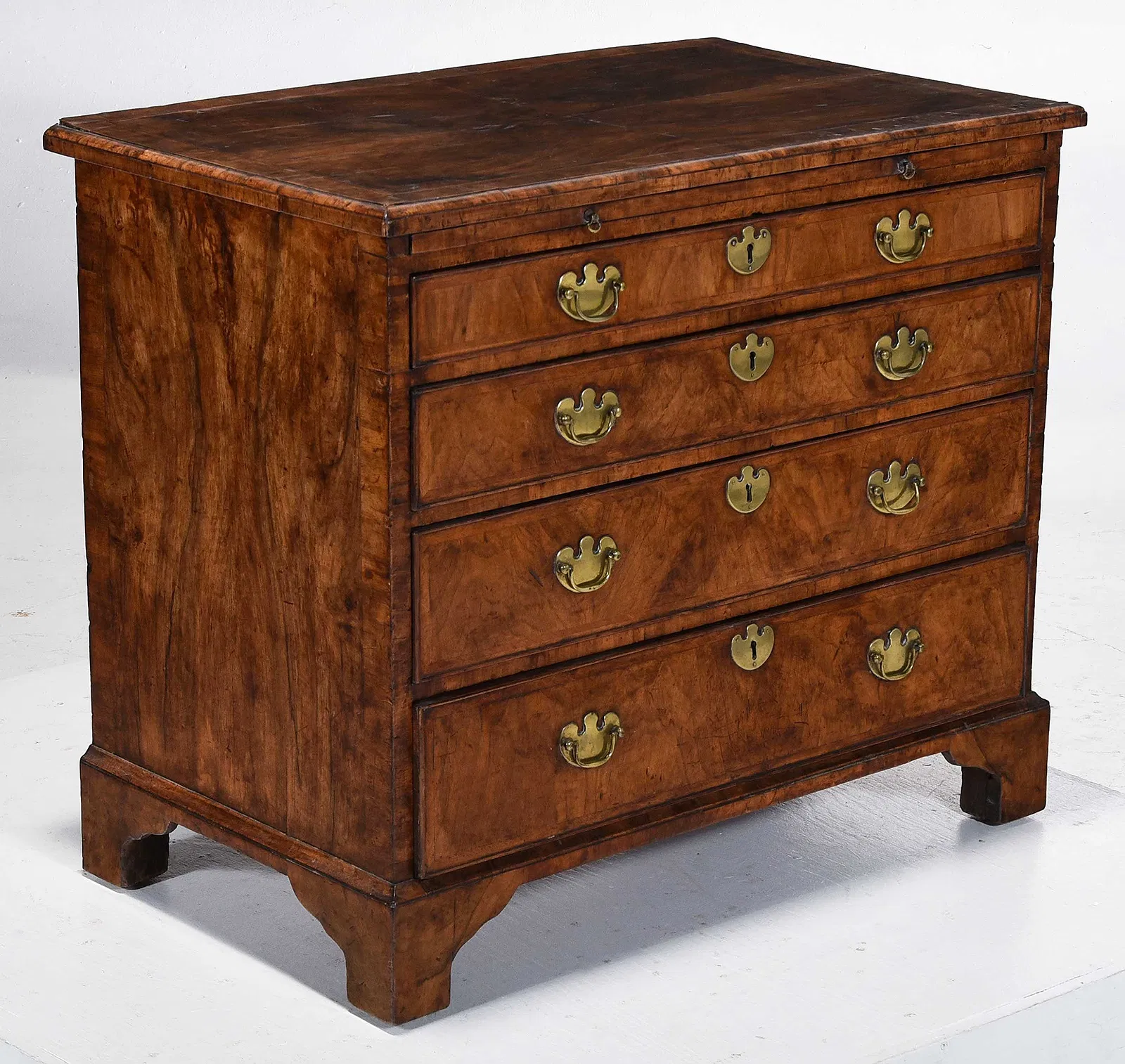 Georgian Period Walnut Bachelor's Chest thumbnail 10