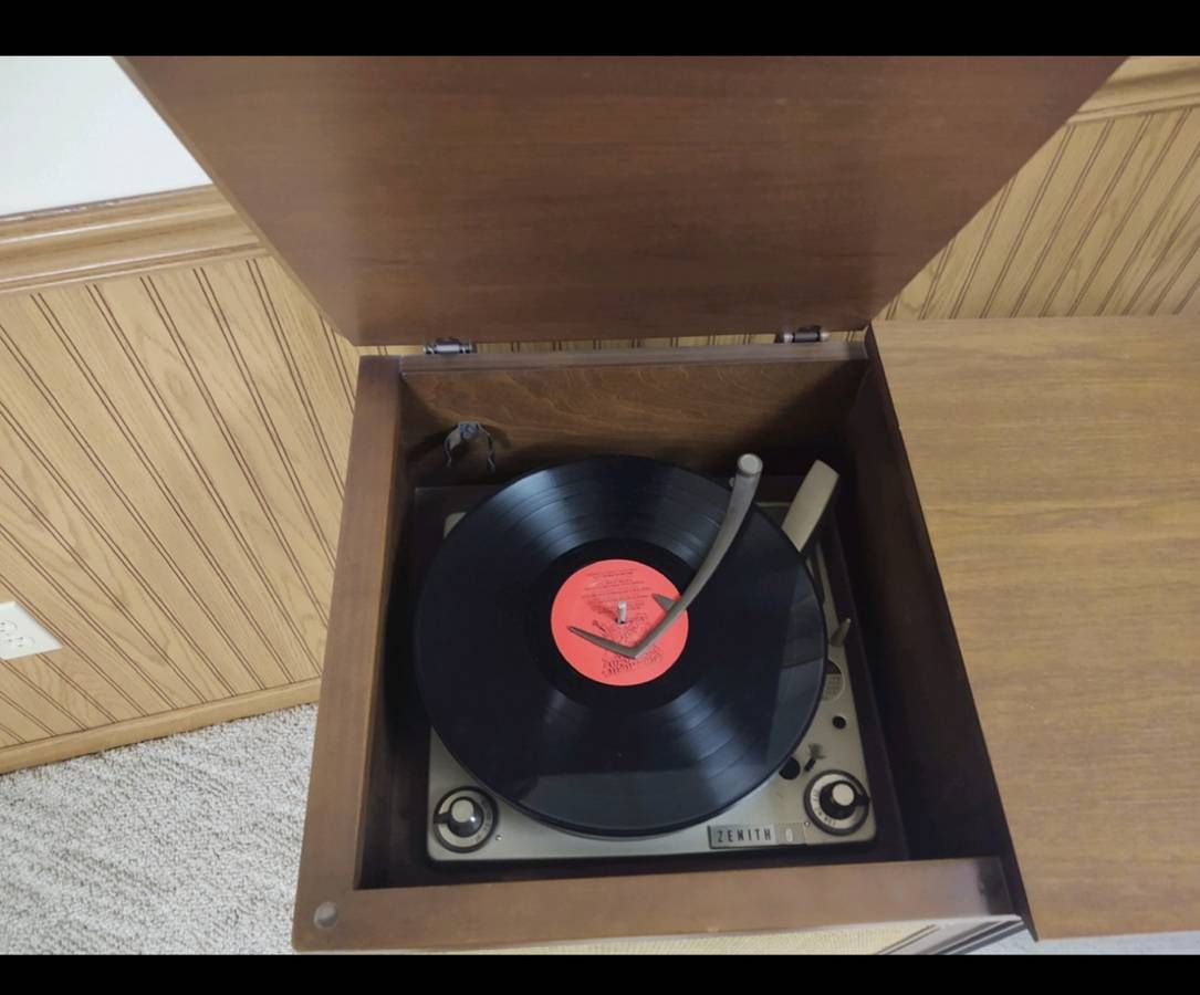 Mid‑Century Modern Zenith Stereophonic High Fidelity Television–Phonograph Console thumbnail 4