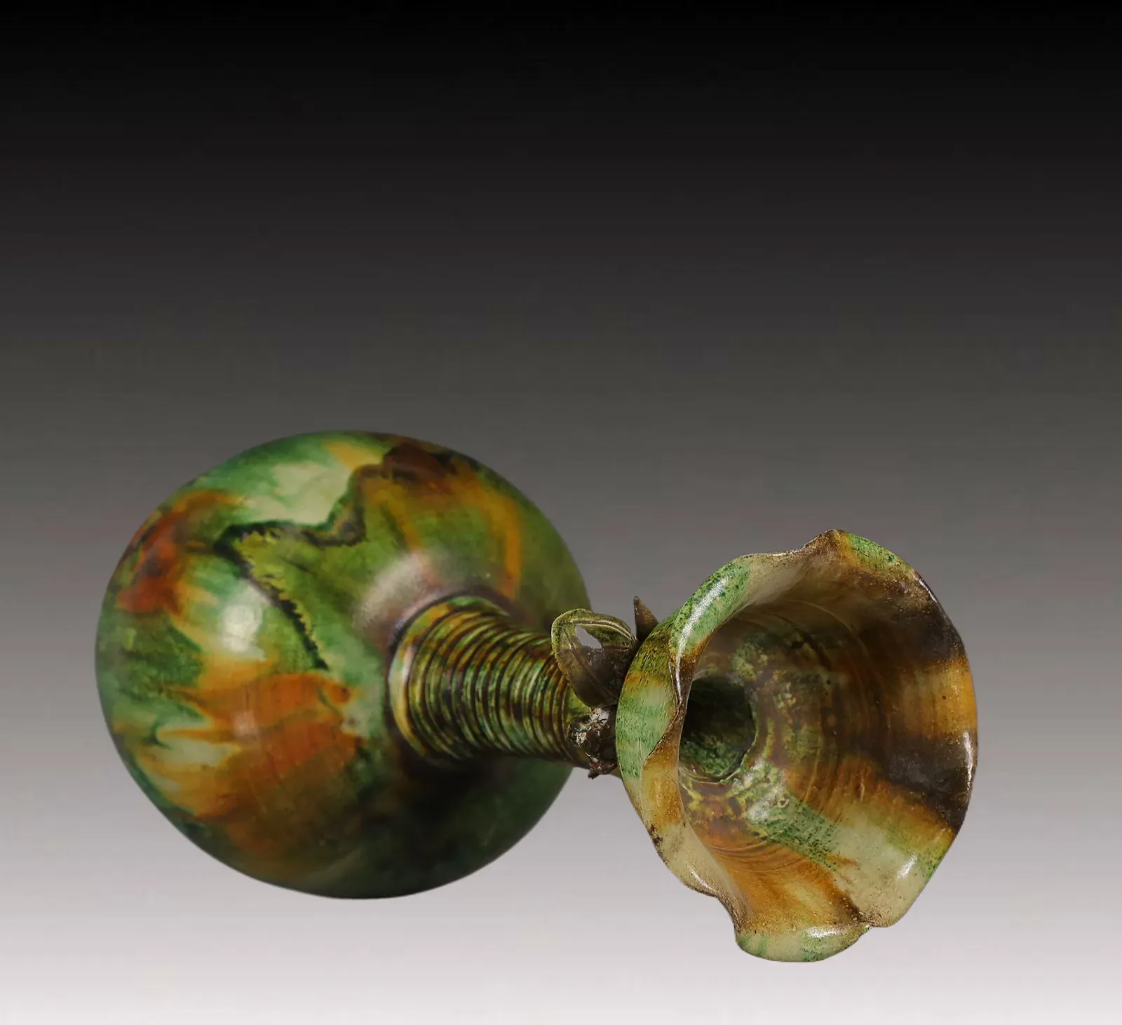 Tang Dynasty Sancai Glazed Earthenware Vase thumbnail 3