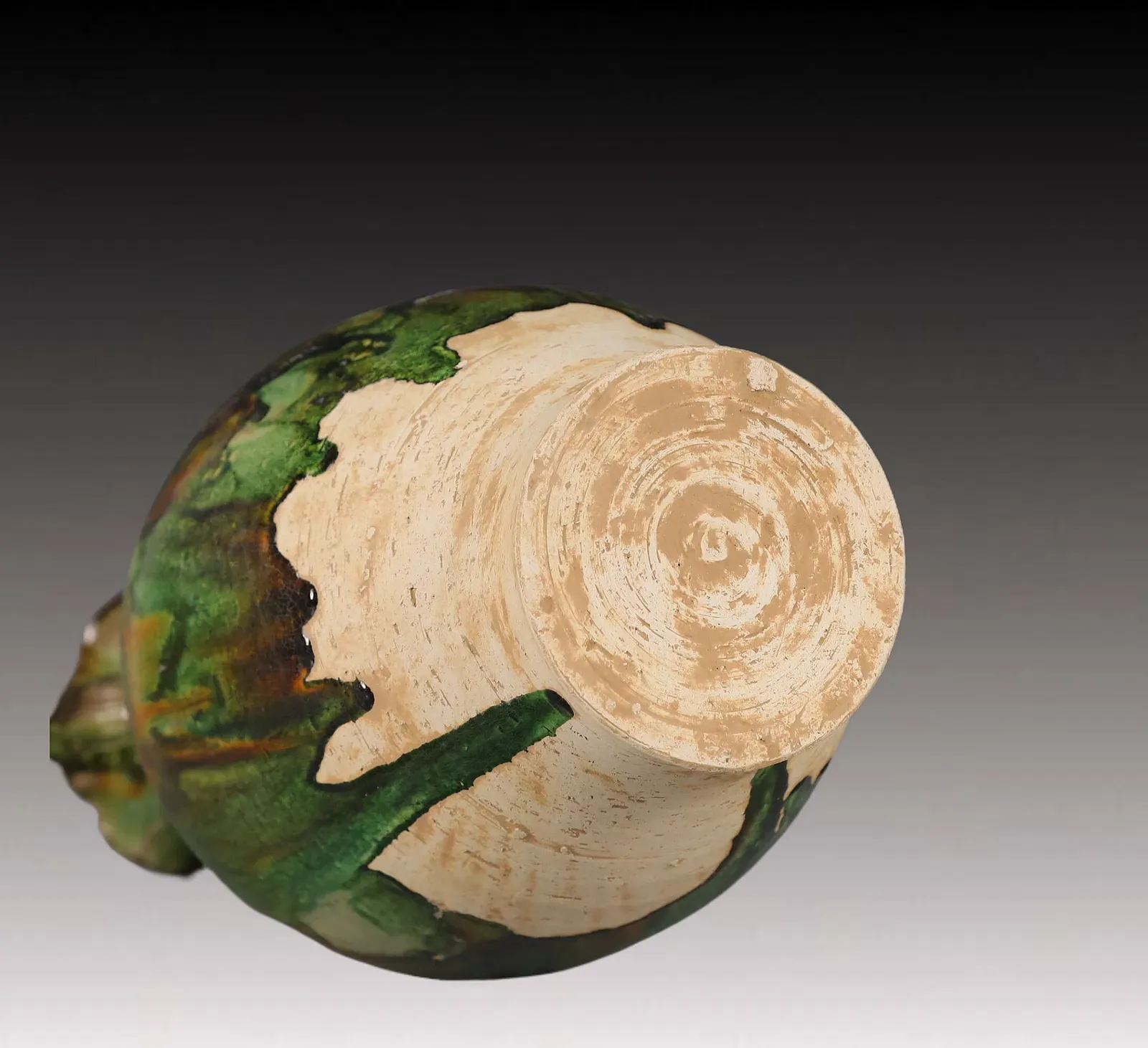Tang Dynasty Sancai Glazed Earthenware Vase thumbnail 4