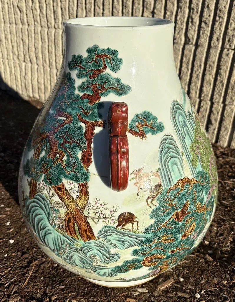 Qing Style Famille Verte Porcelain Vase with Deer Landscape thumbnail 4