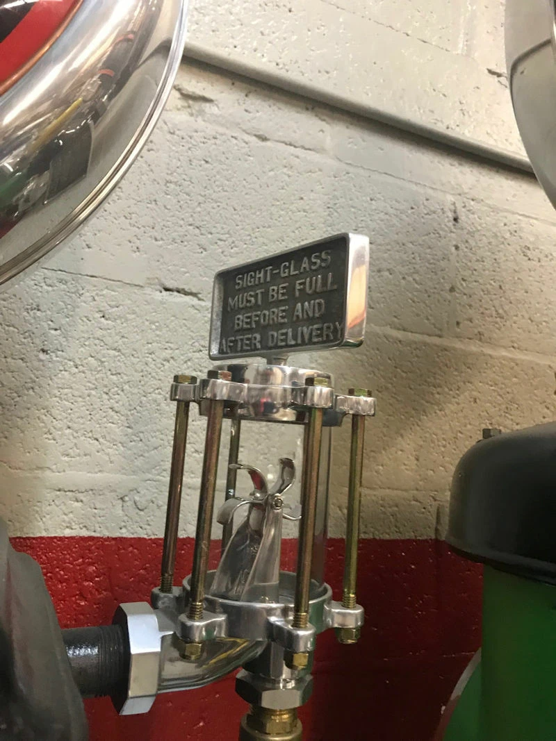 Restored Bennett Model 76 Gas Pump in Signal Gasoline Livery thumbnail 2