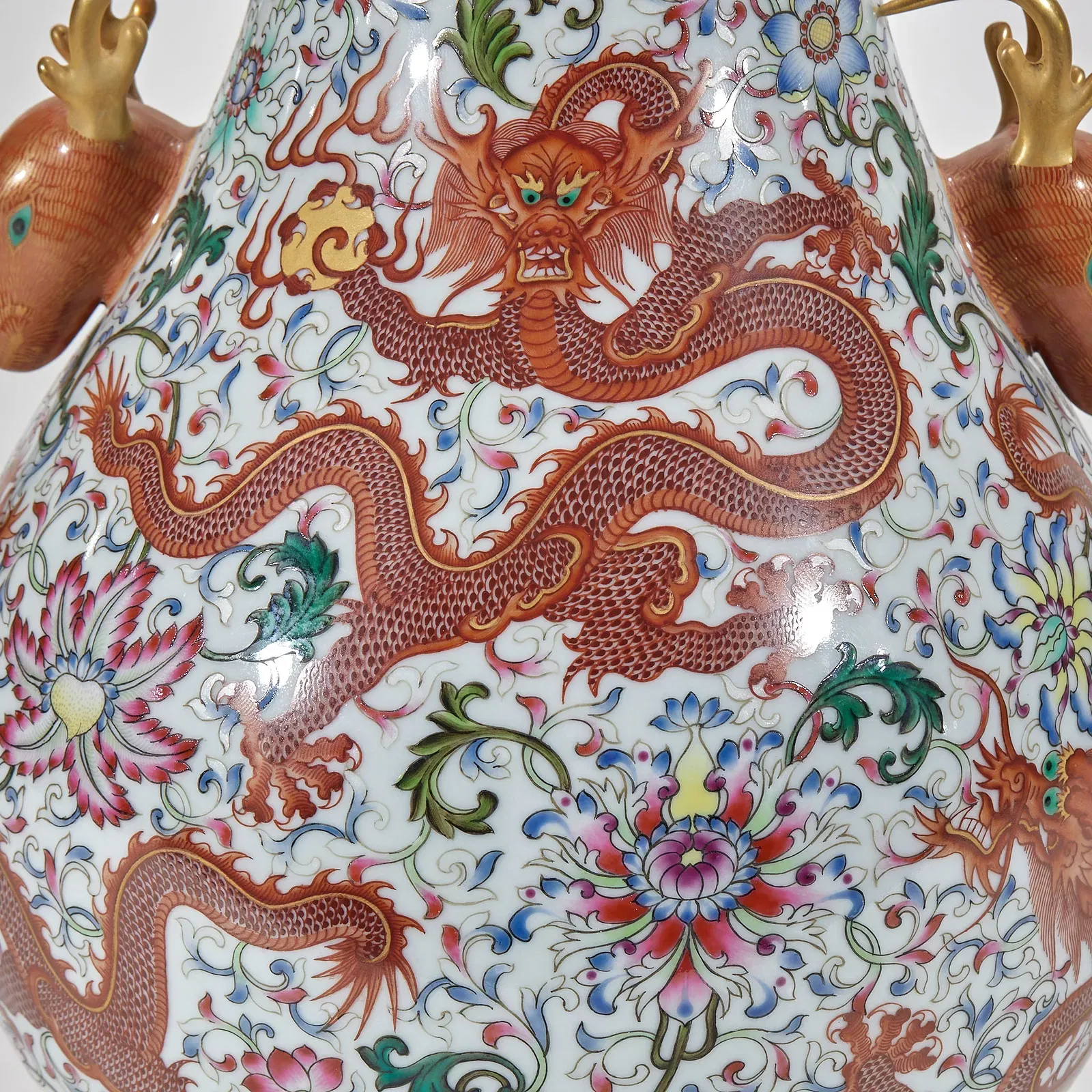 Chinese Famille Rose Dragon Vase thumbnail 4