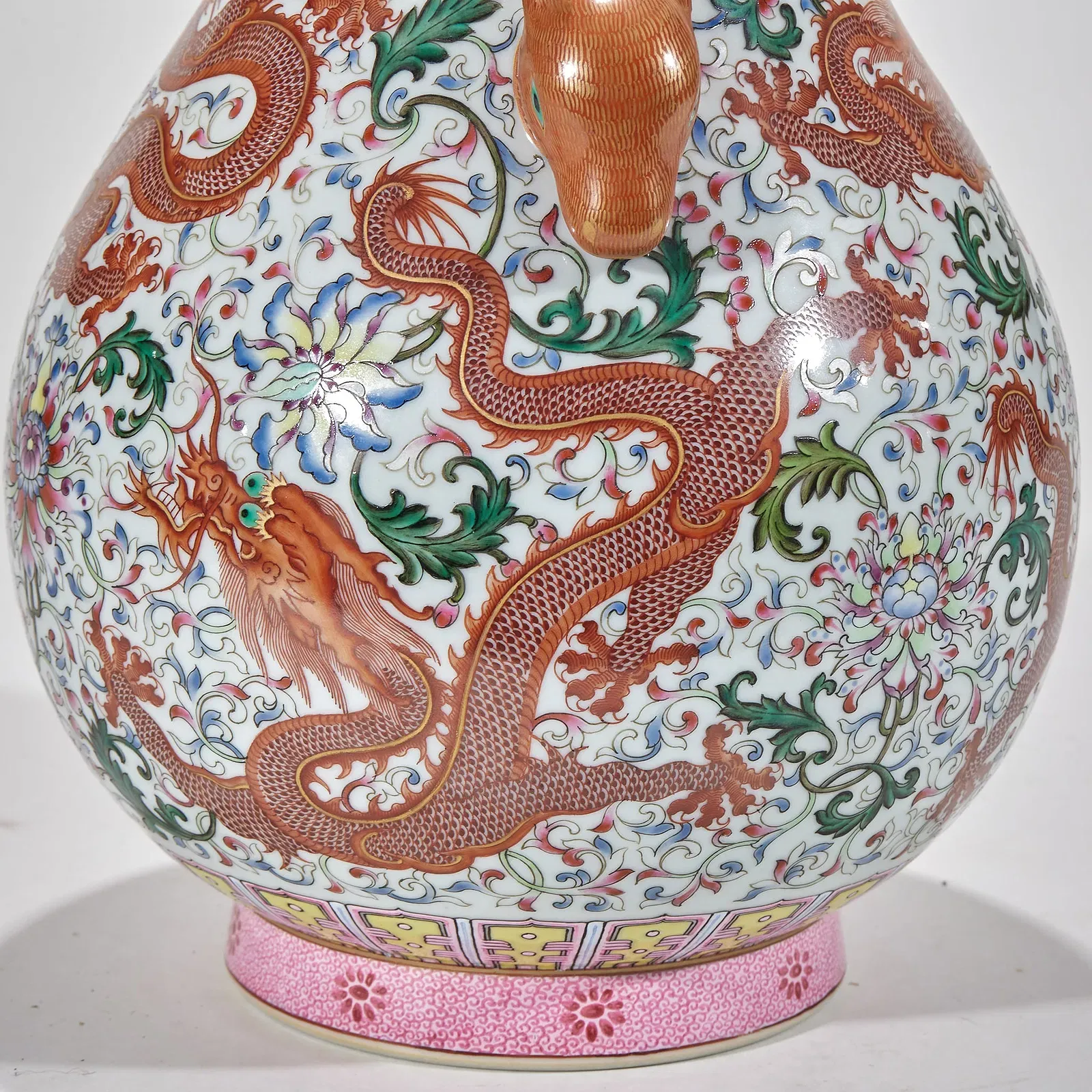 Chinese Famille Rose Dragon Vase thumbnail 6
