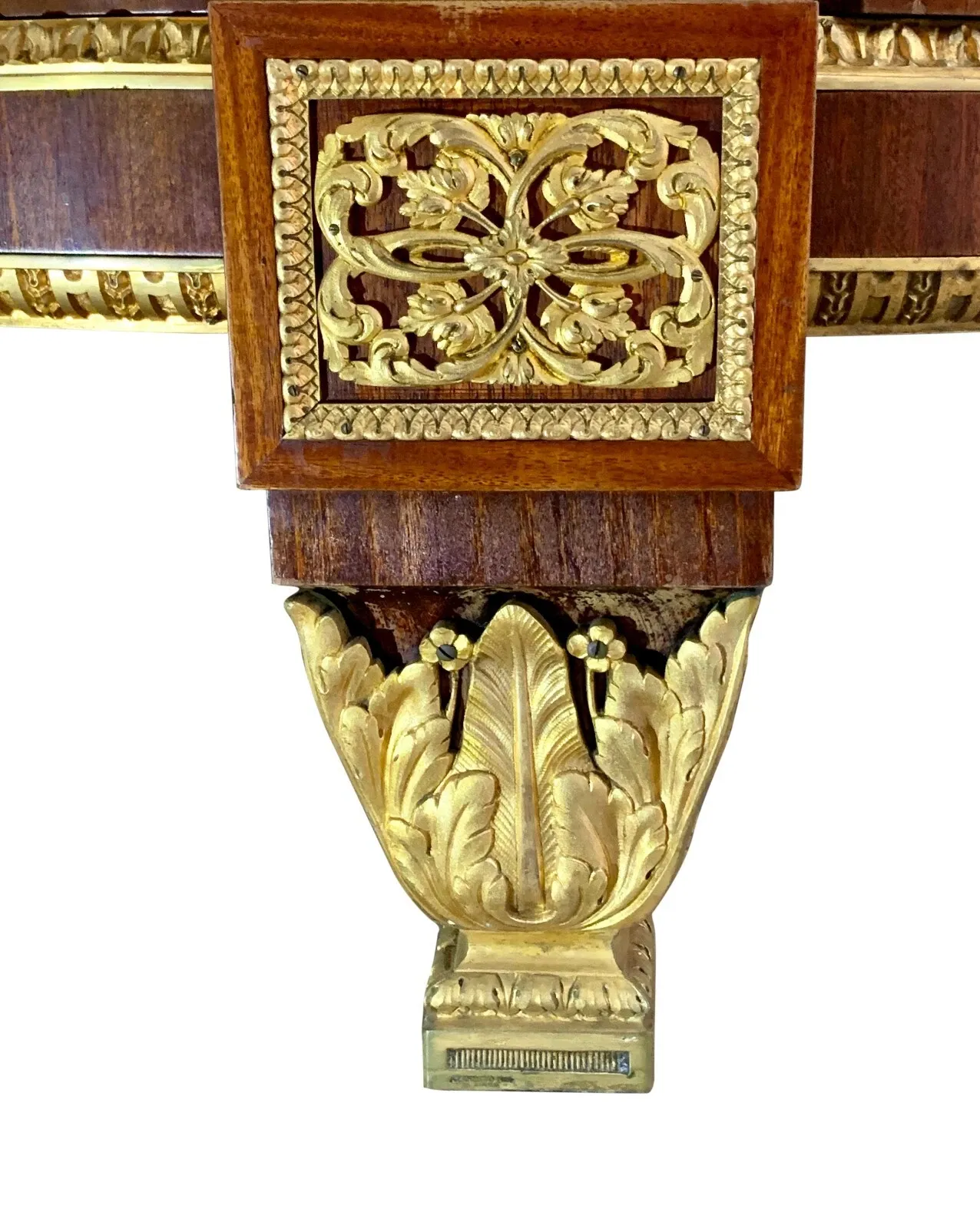 French Louis XVI Style Marble-Top Kingwood Marquetry Serpentine Sideboard (Buffet) with Gilt Bronze Mounts thumbnail 6