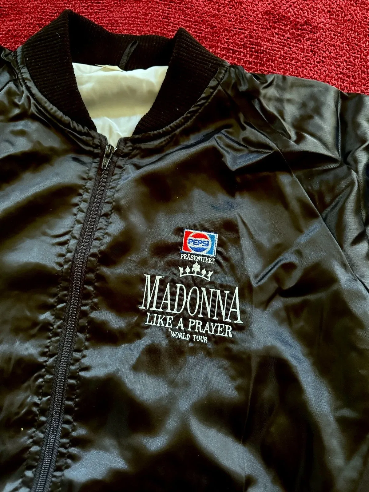 1989 Madonna ‘Like A Prayer’ Pepsi Promotional Nylon Tour Jacket thumbnail 2