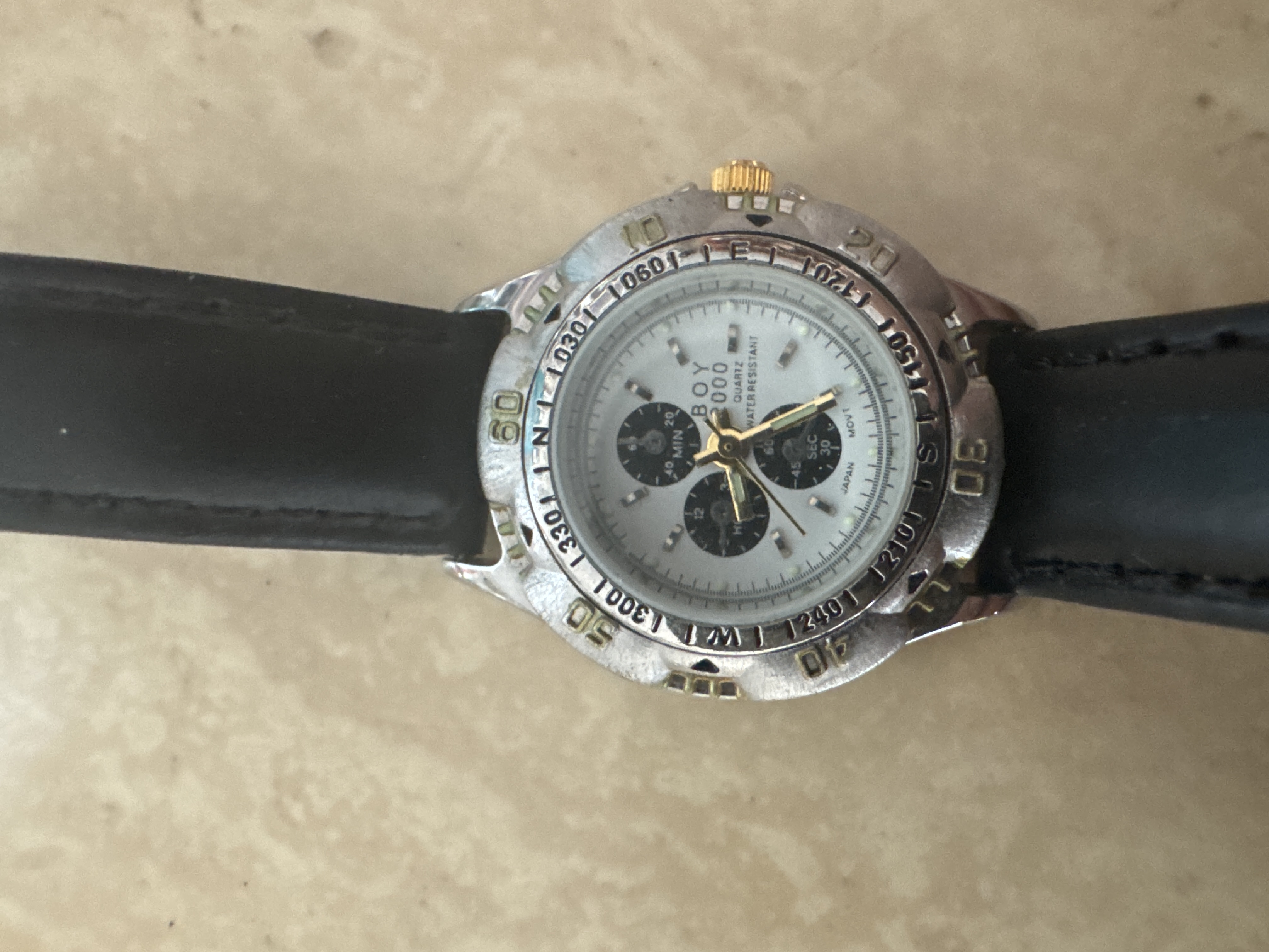 Quartz Wristwatch