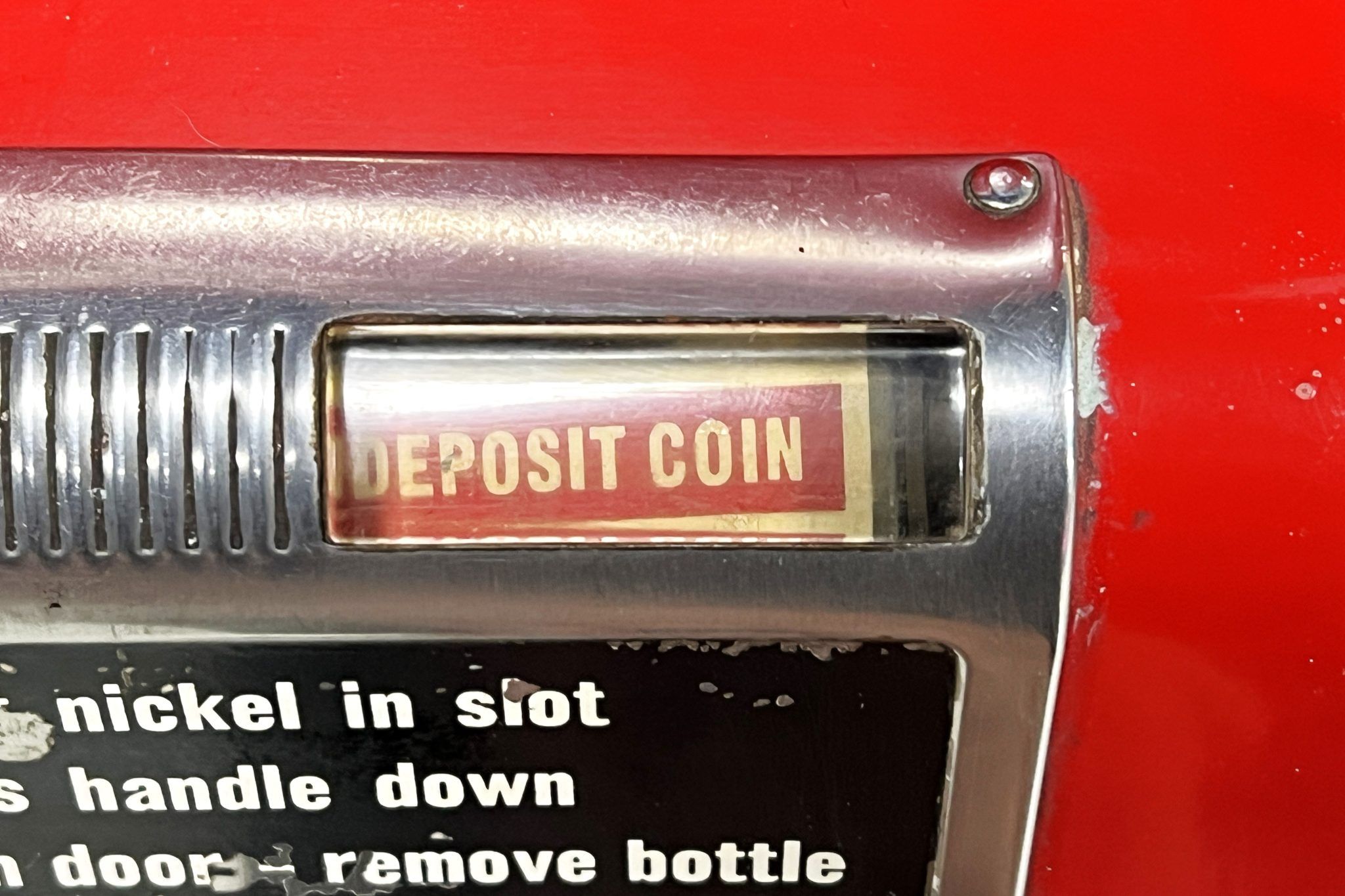 American Mid-Century Modern Painted Steel Coca-Cola Vendo Bottle Vending Machine thumbnail 9