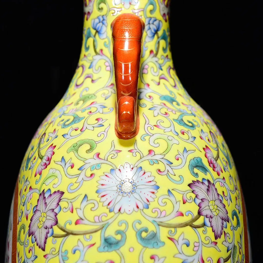 Chinese Qing Style Famille Rose Yellow-Ground Double-Handle Porcelain Moon Flask thumbnail 5