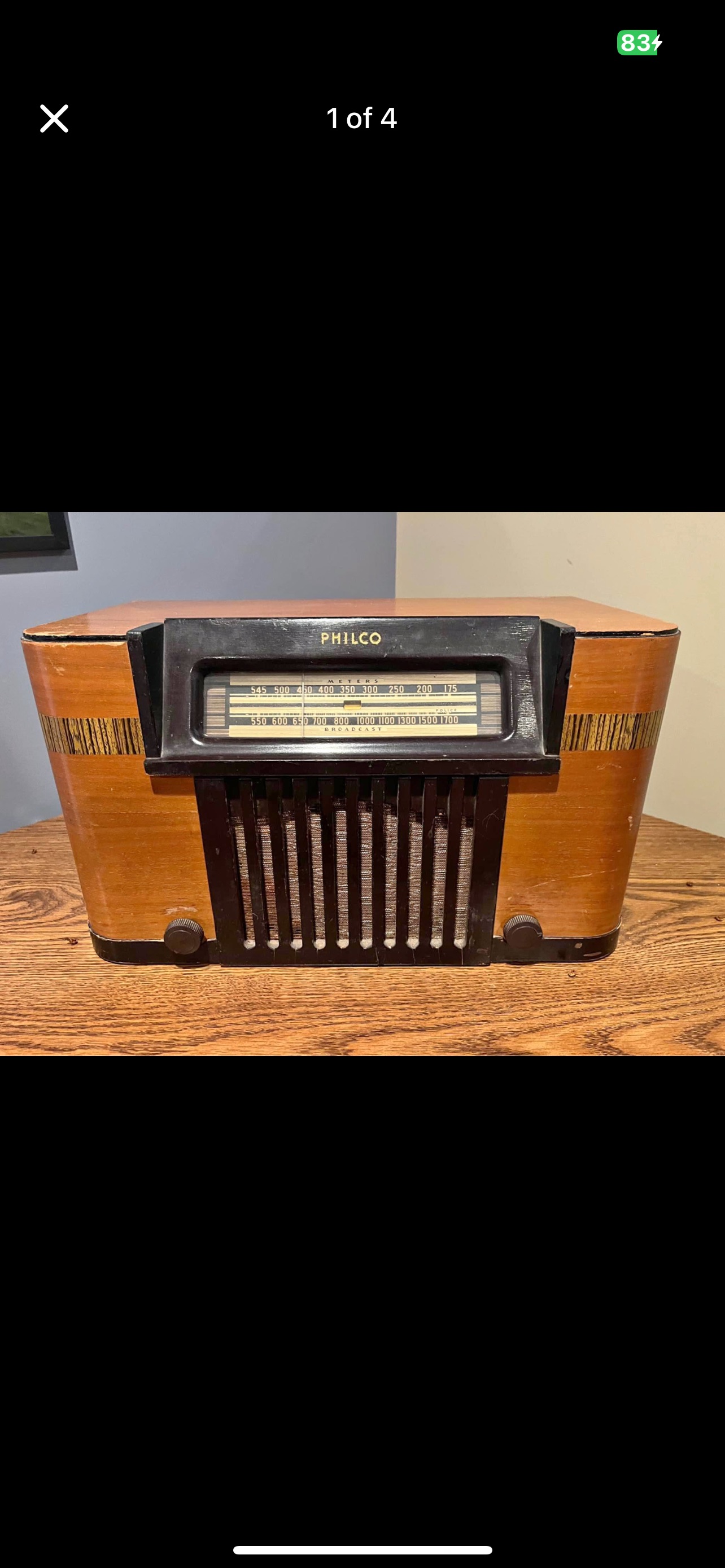 Philco Art Deco Bakelite and Wood Table Radio