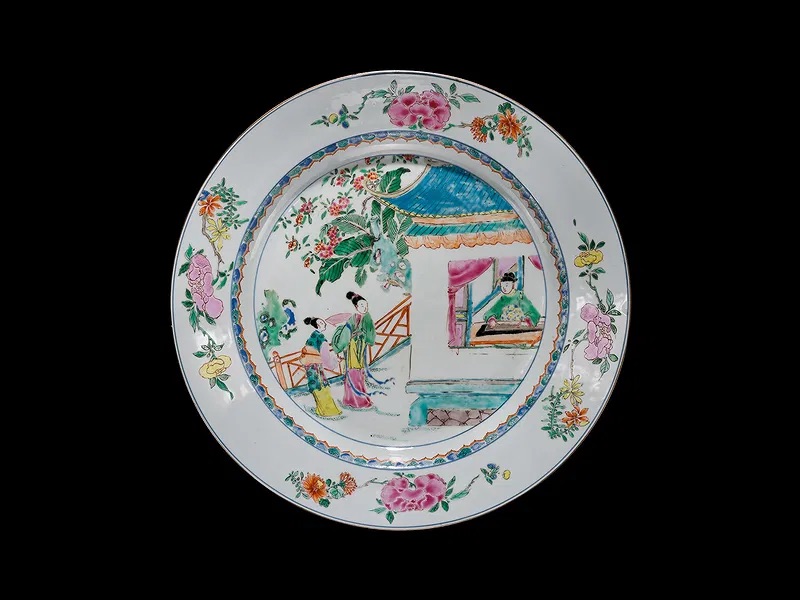 Chinese Qing Period Famille Rose Porcelain Plate