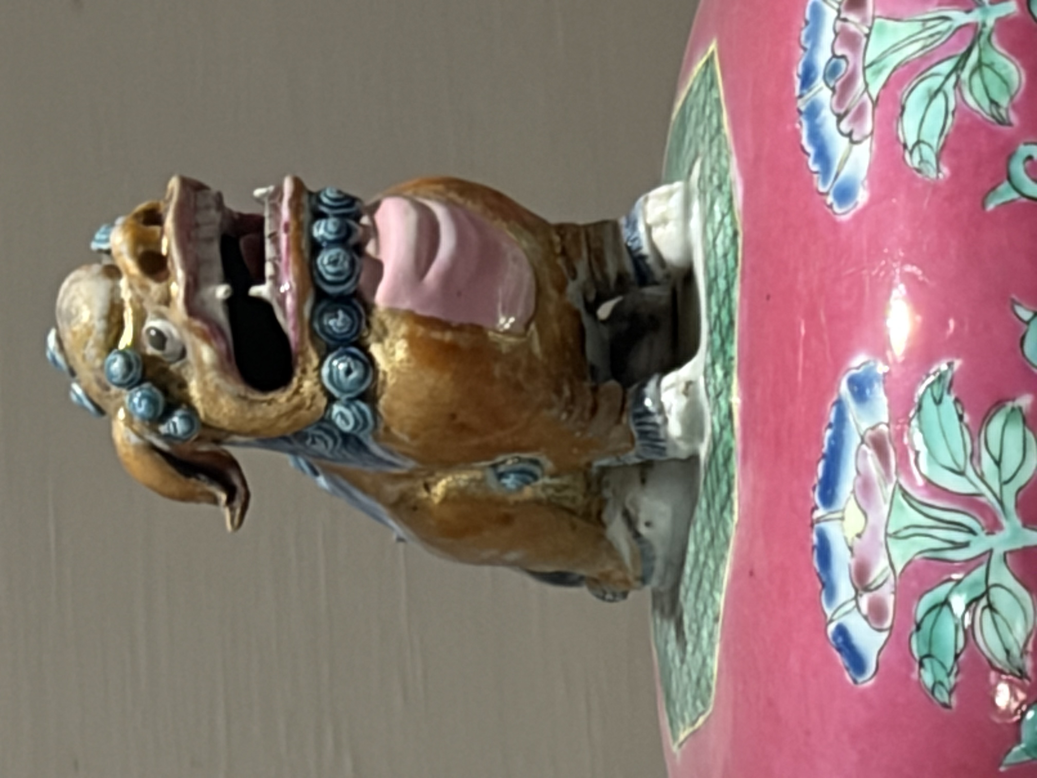 Famille Rose Lidded Porcelain Jar with Foo Dog Finial thumbnail 4