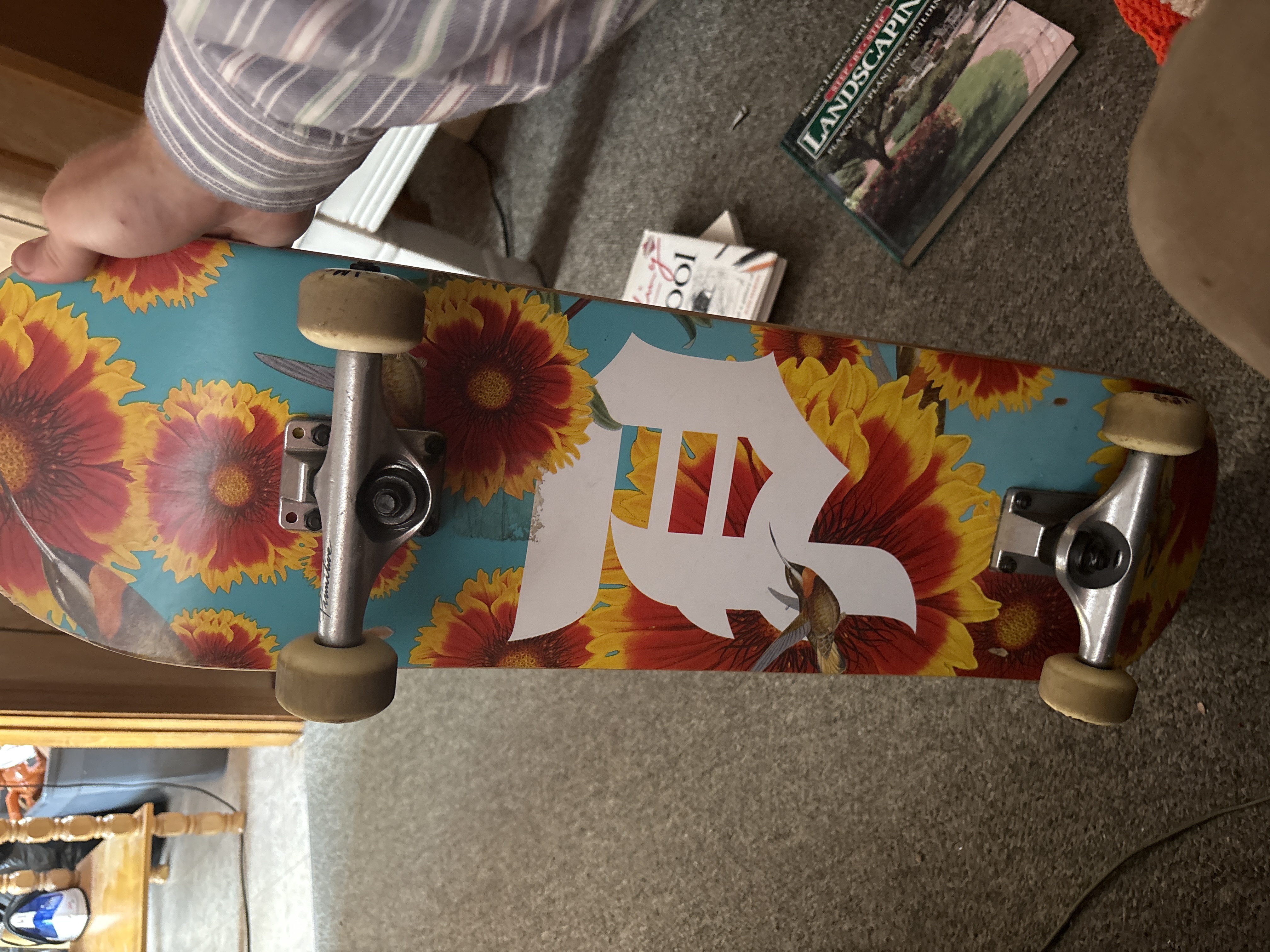 Contemporary Floral Graphic Skateboard Deck