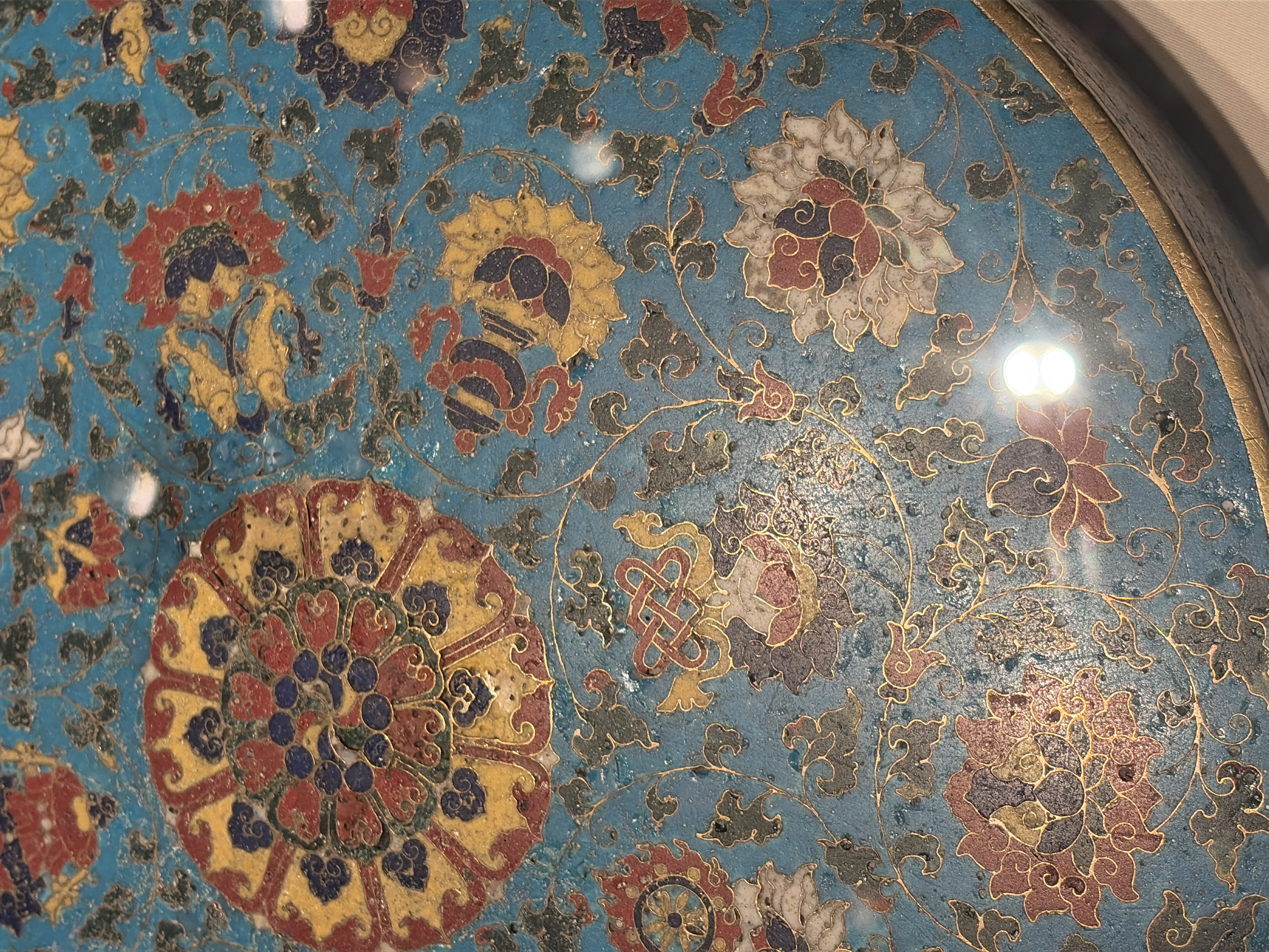 Ming Dynasty Cloisonné Enamel Box thumbnail 2