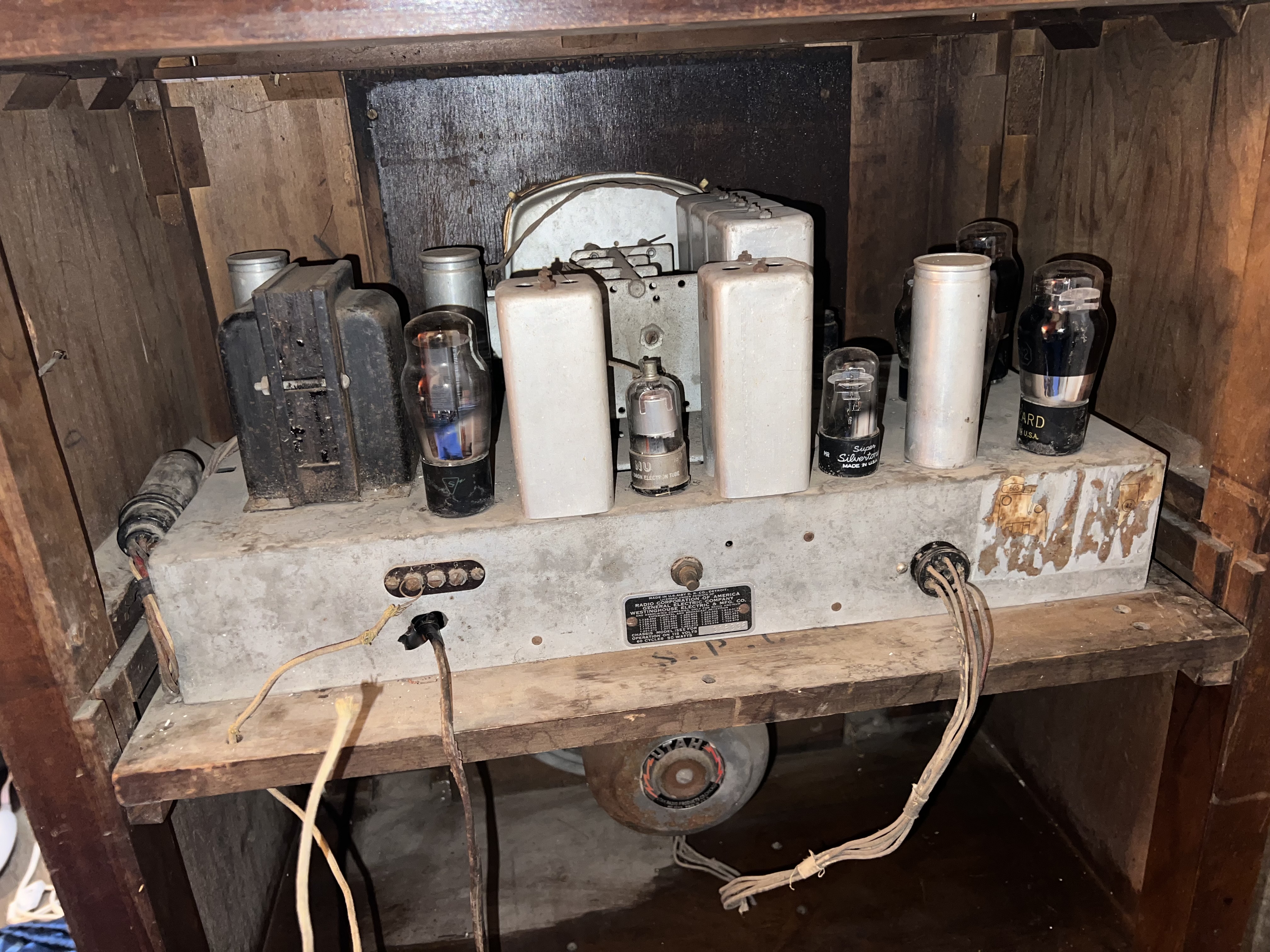 American Art Deco Period Tube Radio Amplifier Chassis
