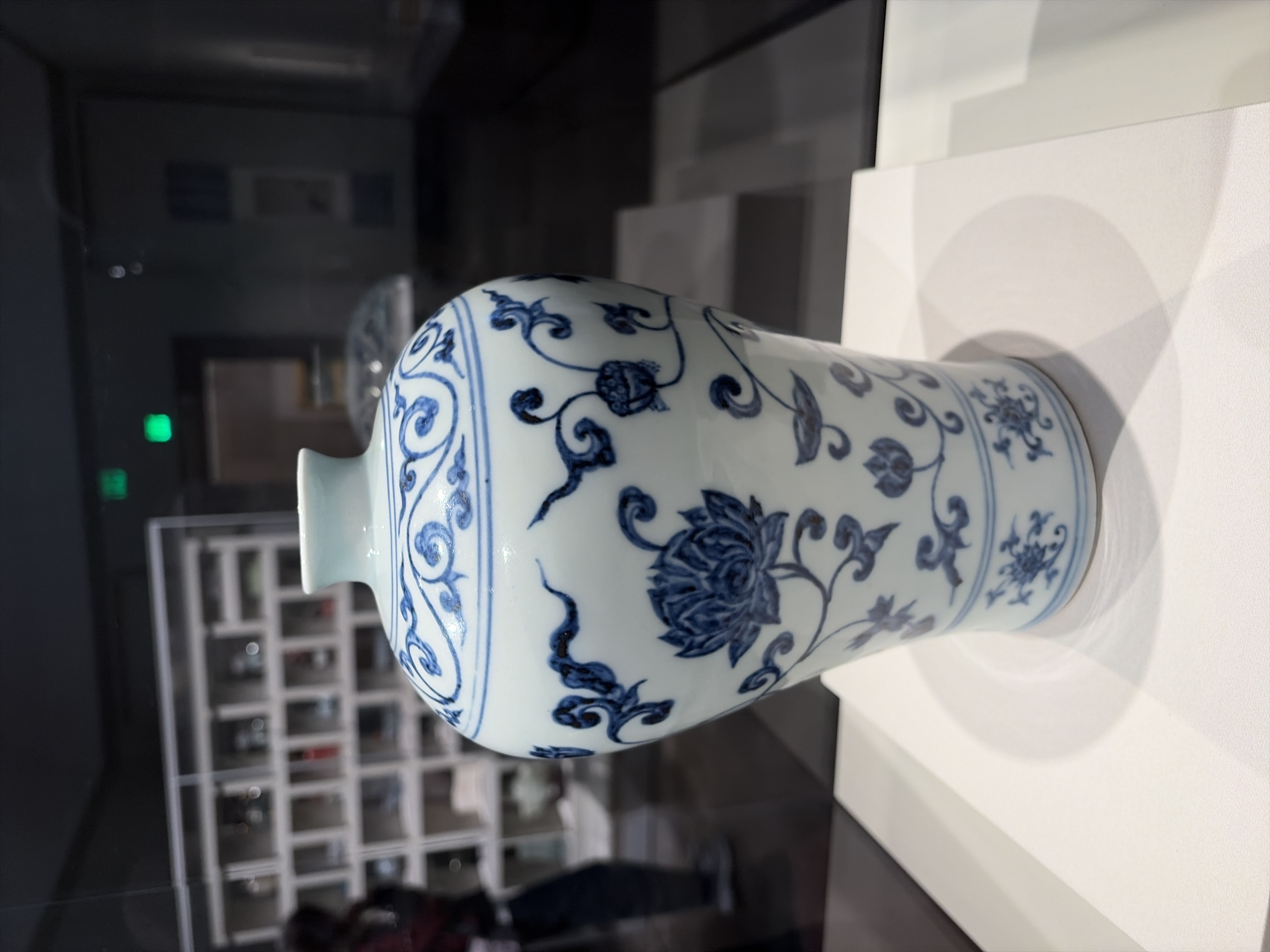 Ming Dynasty Yongle Period Blue and White Meiping Vase