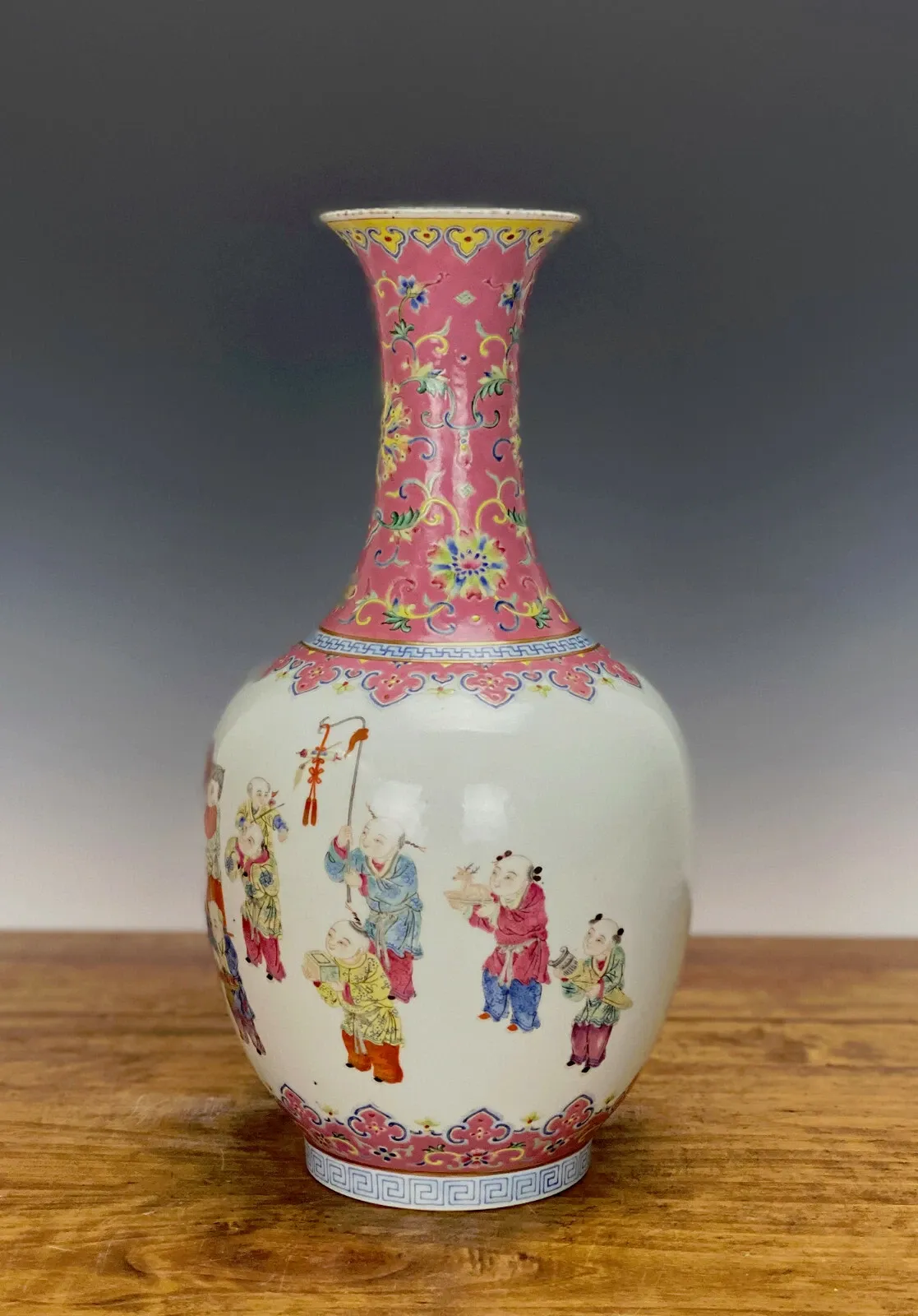 Chinese Famille Rose 'Hundred Children' Baluster Vase, Qianlong Style thumbnail 2