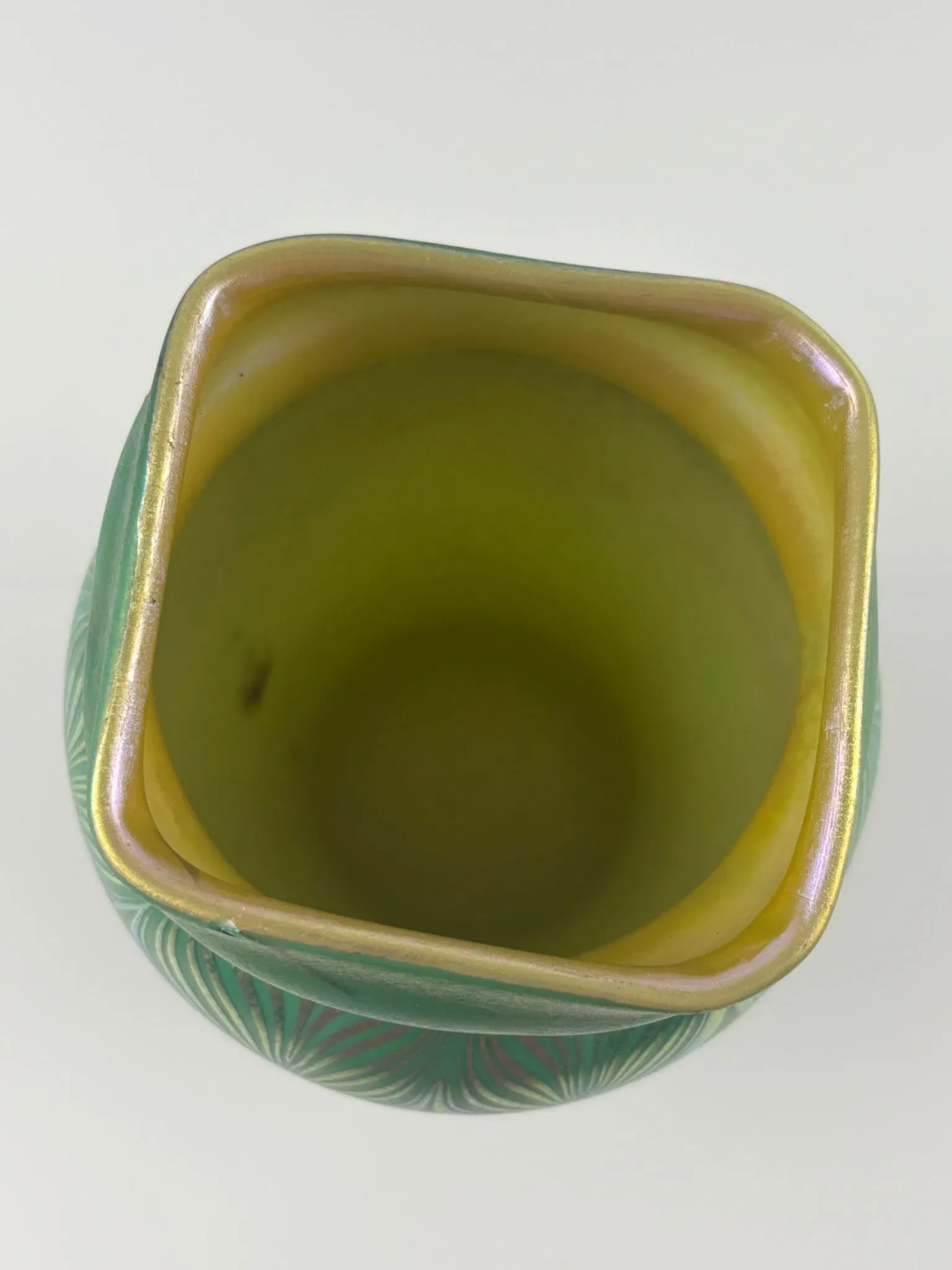 Art Nouveau Tiffany Studios Green Favrile Glass Vase thumbnail 4
